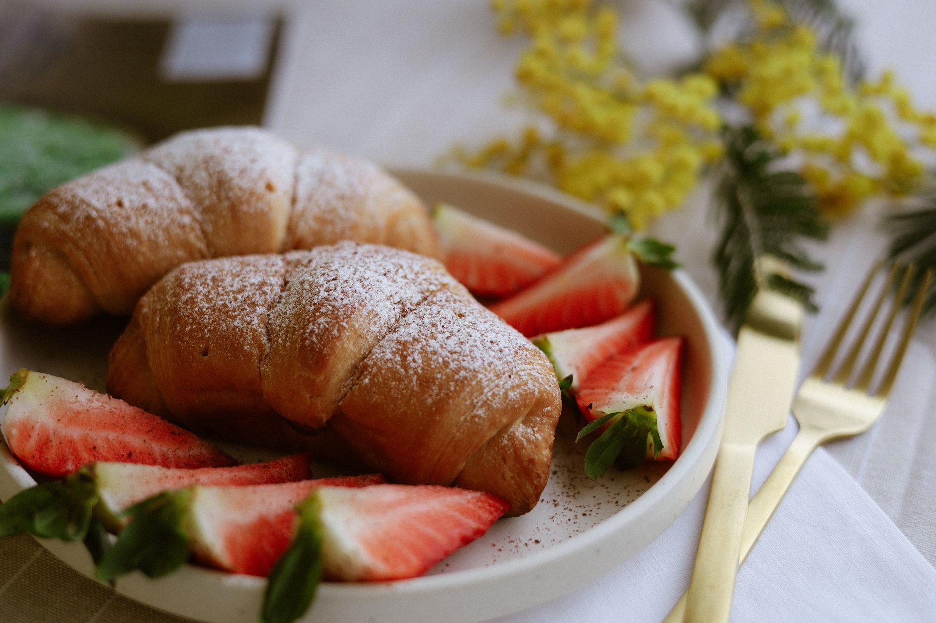 Professional Bakers Detail Technical Strategies for Perfecting Homemade Croissants