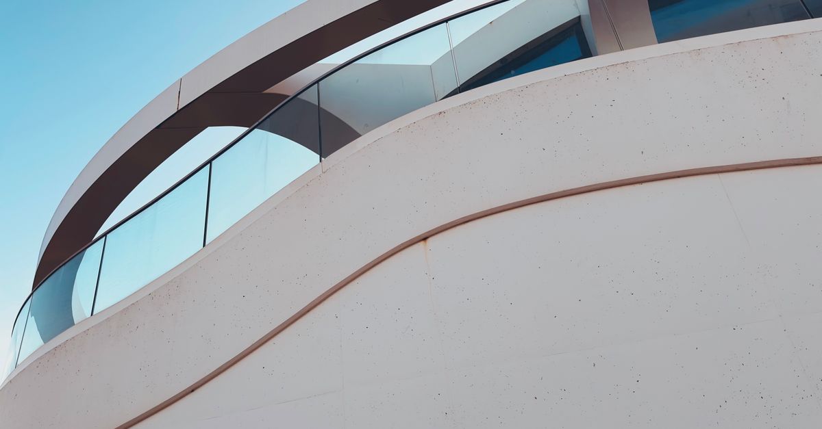Curved glass architecture