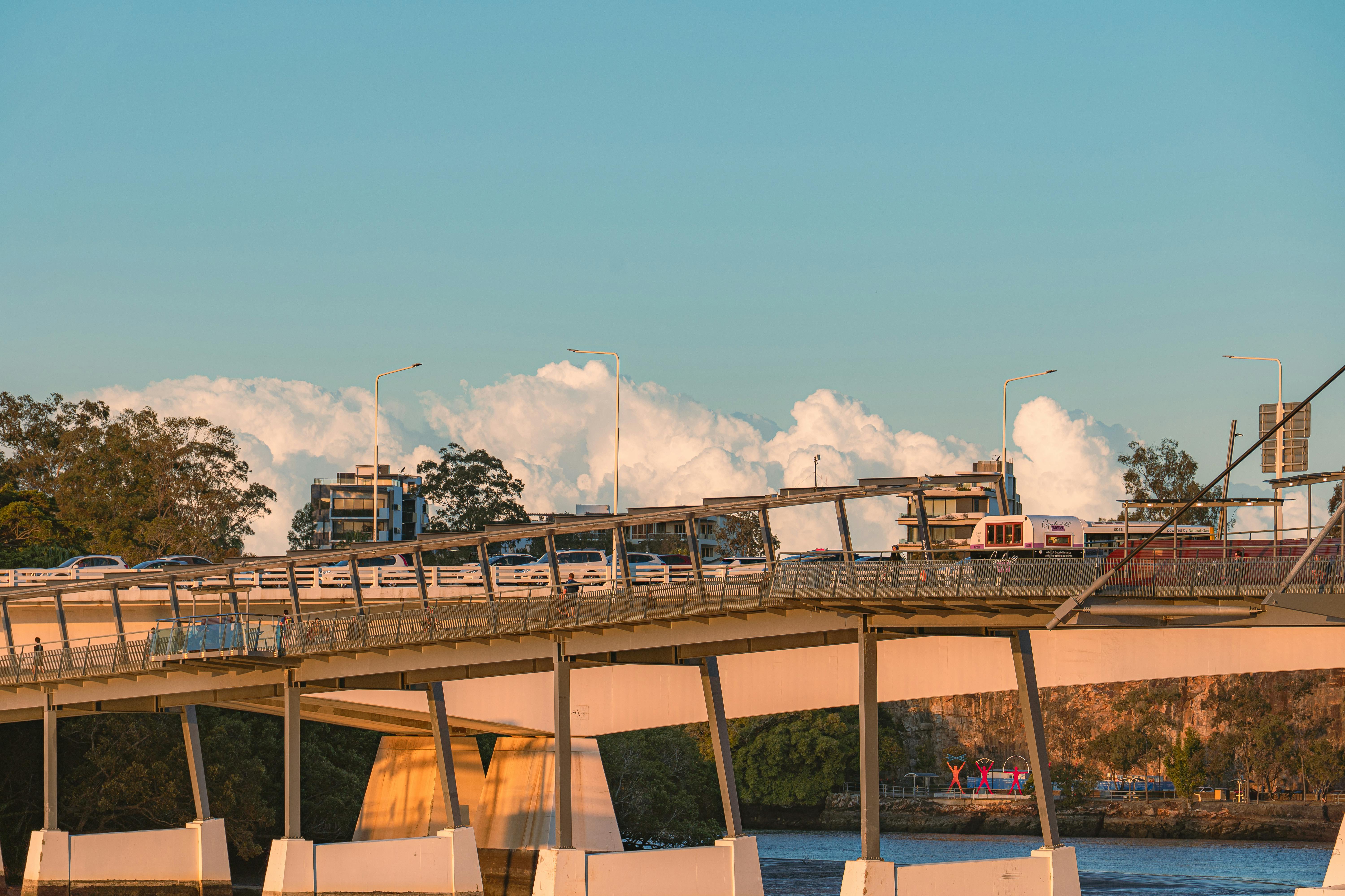 How Transport Shapes City Flavor