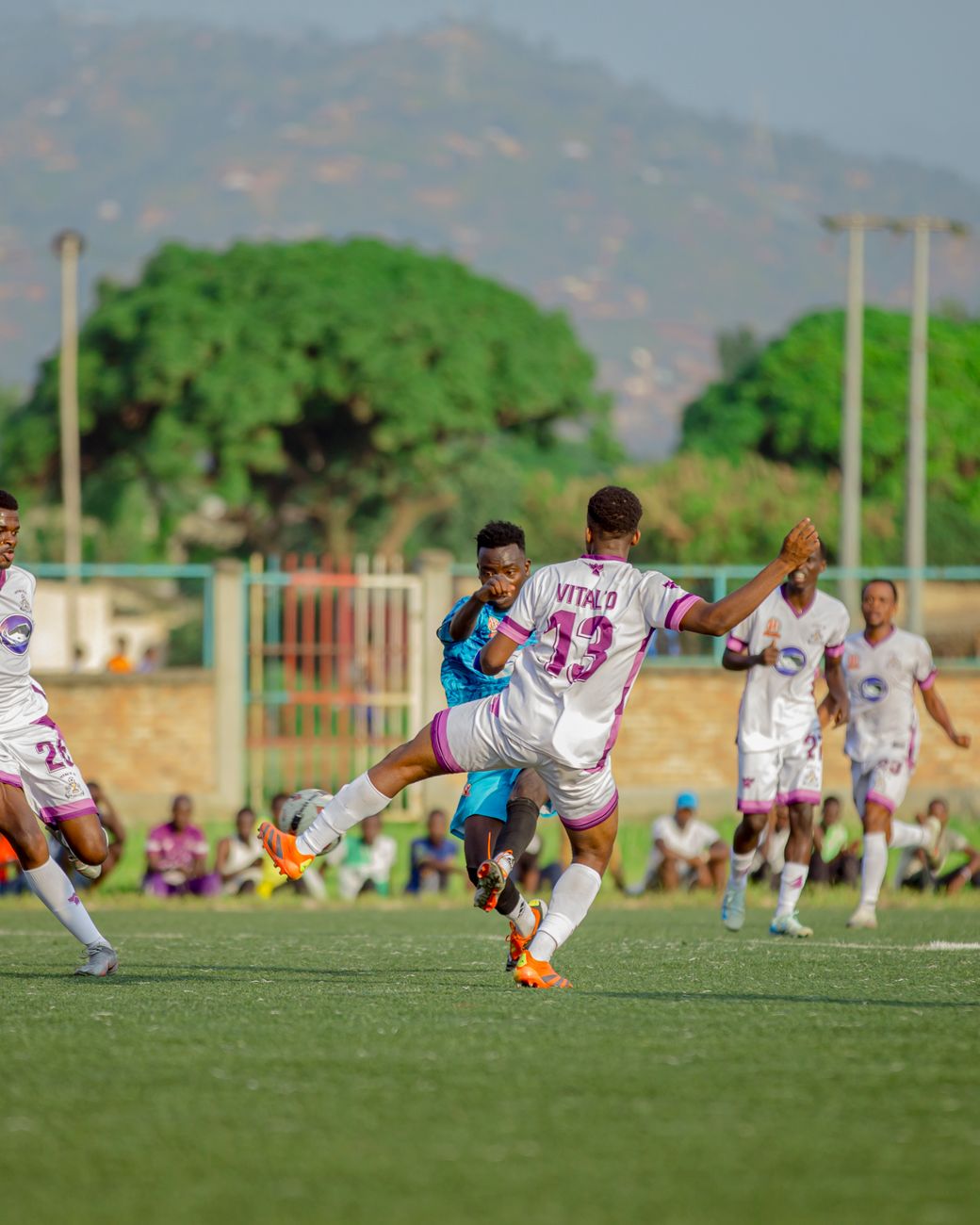 II Liga: FC Porto B verliert erneut, Nel rettet Sporting B (und wird des Feldes verwiesen)