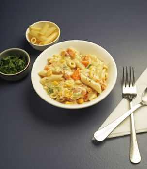 Ready-to-heat Pasta With Cream Sauce And Added Vegetables