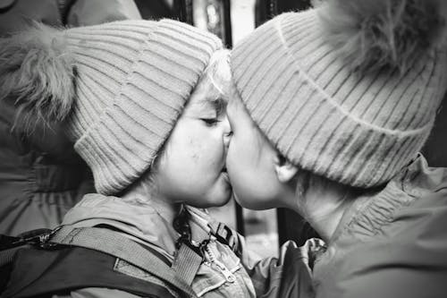 Free Immagine gratuita di amore, baciando, bambini Stock Photo