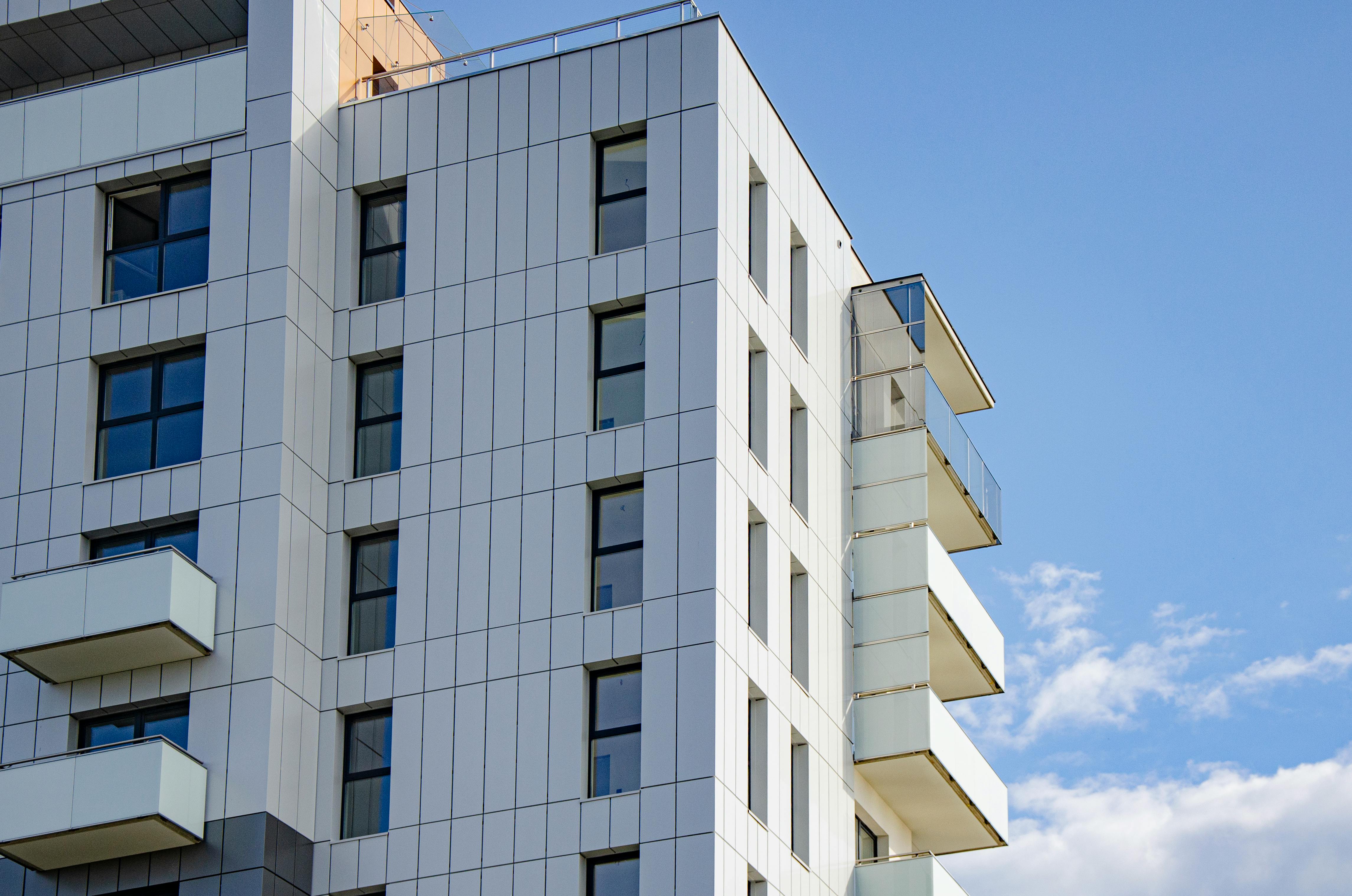 How to Invest in Real Estate: 5 Ways to Get Started — Photo by Piotrek Wilk on Pexels