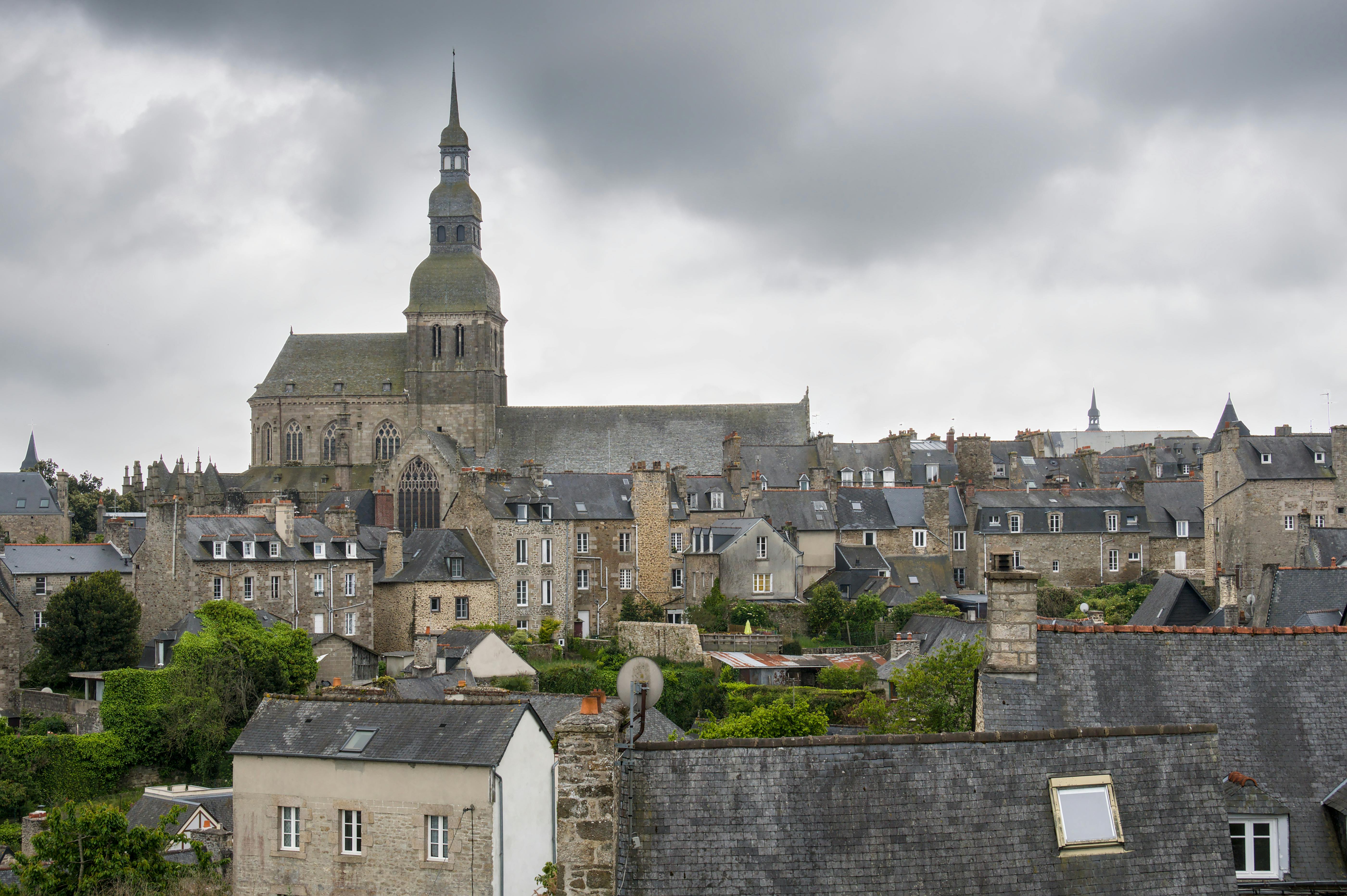 Dinan