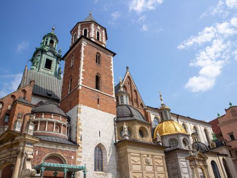Wawel Castle and Cathedral morning — Krakow