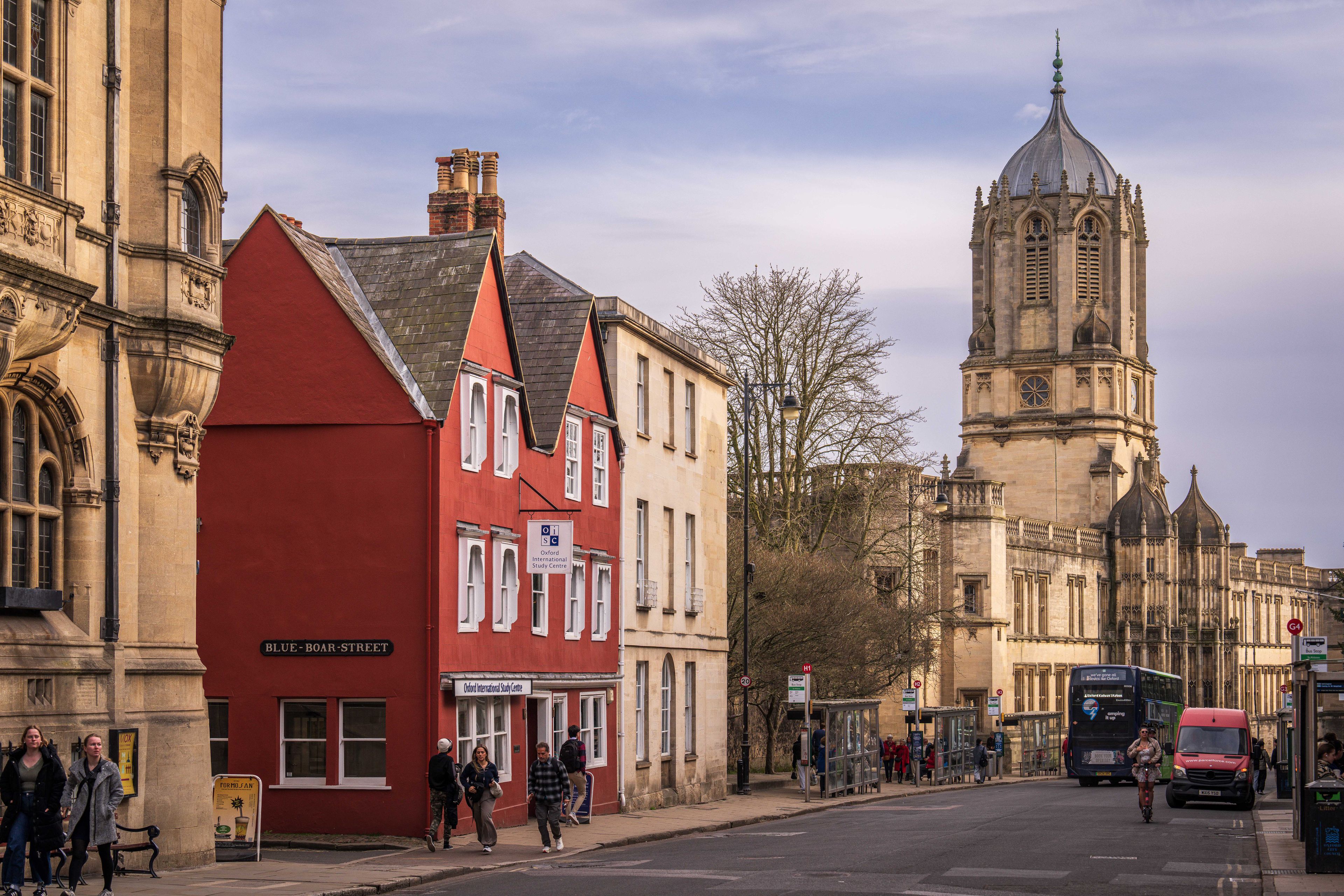 Oxford Private Tour — luxury chauffeur travel