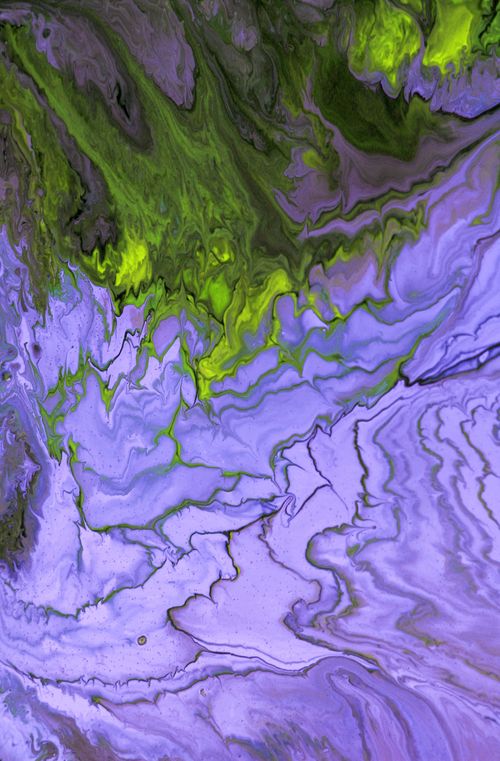 Free Colorful abstract acrylic artwork showcasing vivid green and purple swirls, capturing artistic creativity. Stock Photo