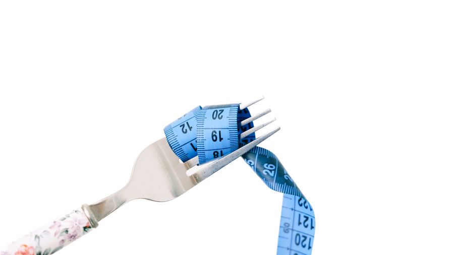 Losing Weight Slowly With a Calorie Count and No Magic