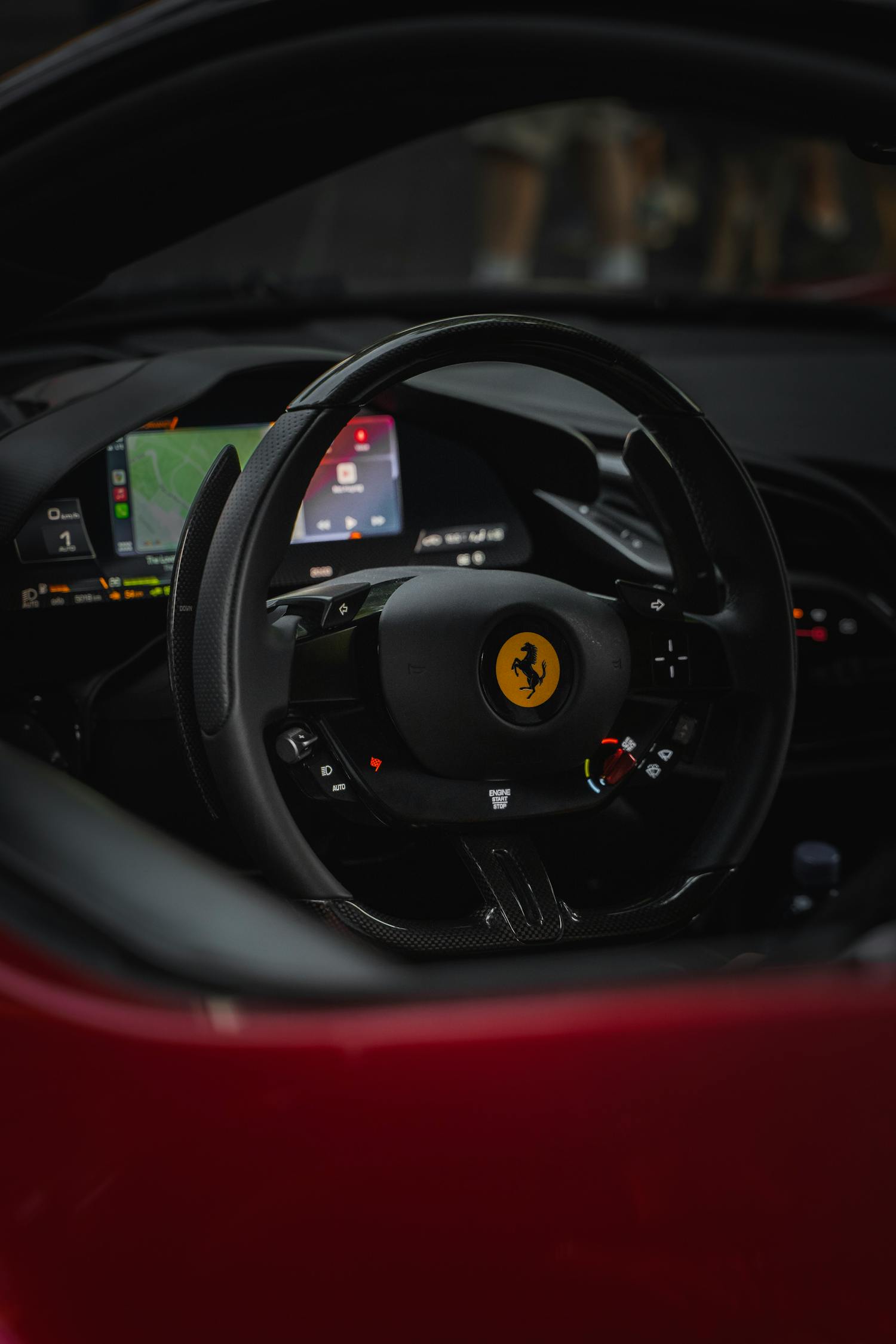 Interior de carro de luxo representando excelência automotiva