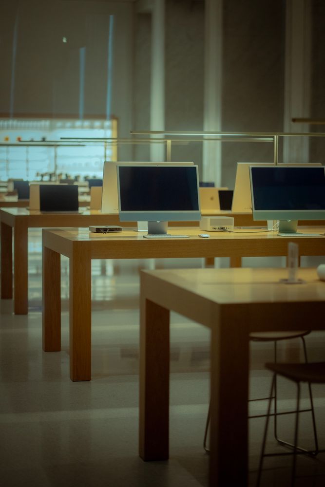Computer Shop Photos, Download The BEST Free Computer Shop Stock Photos ...