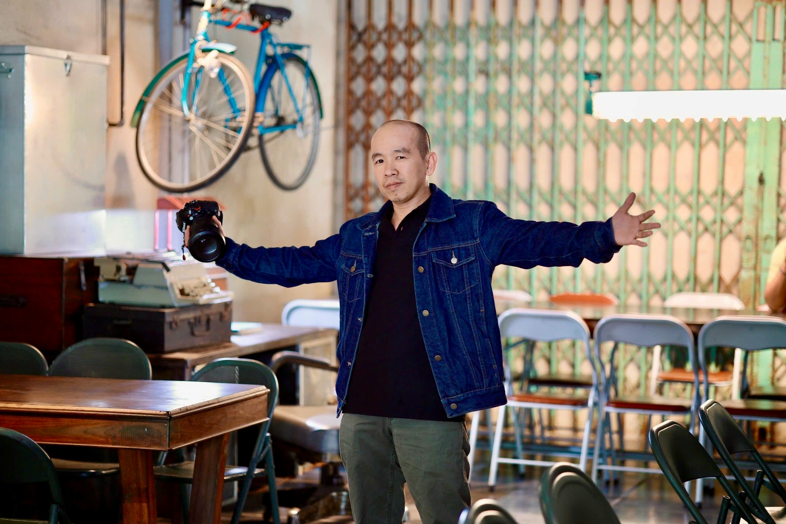 Danny Seo Reveals Surprising Kitchen Hacks For Freezing Food | The Drew Barrymore Show (J3RqY5yN8O) — Photo by Võ Nguyễn ( Te