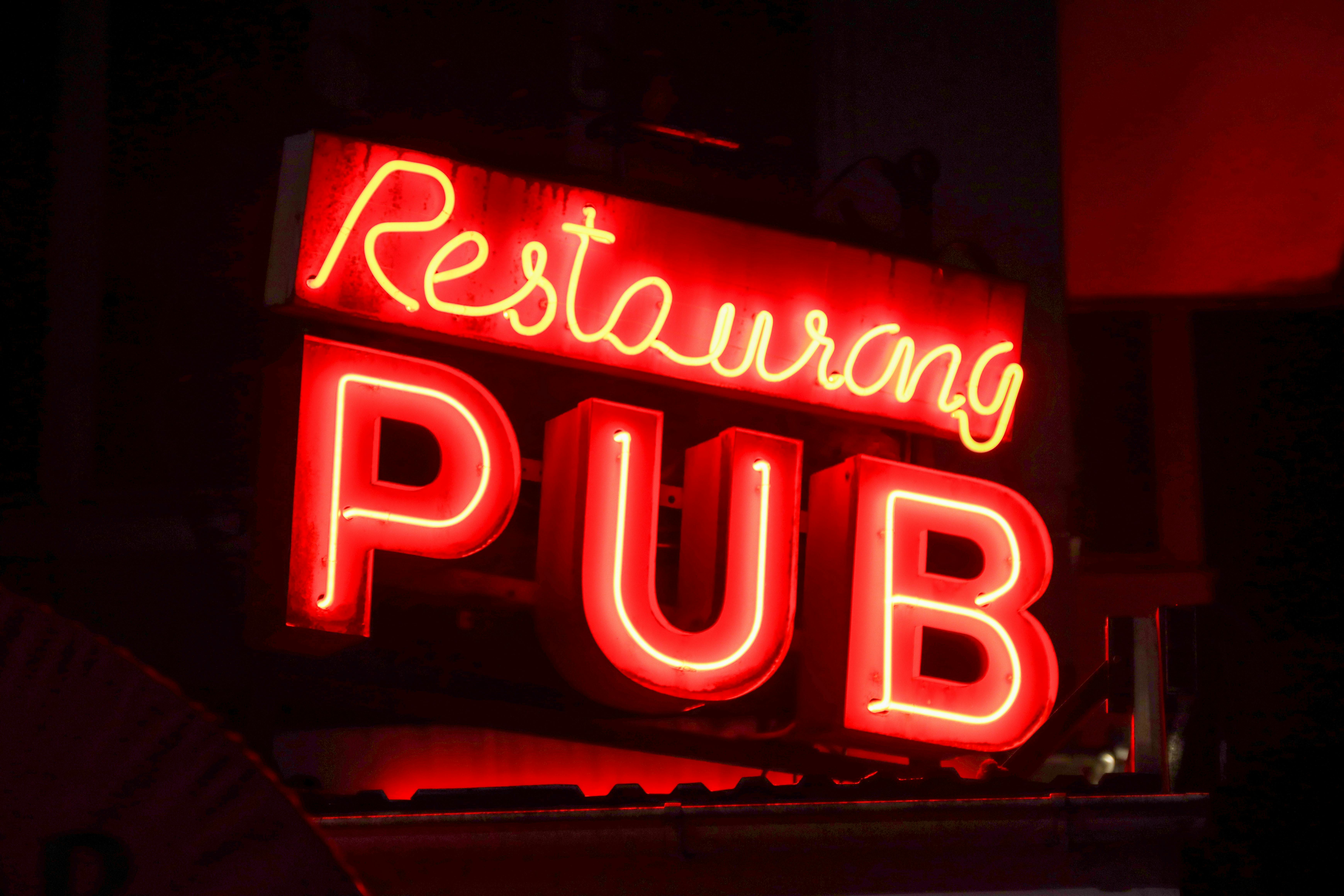 A sports bar is coming to Edina’s 50th and France this summer — Photo by Efrem  Efre on Pexels