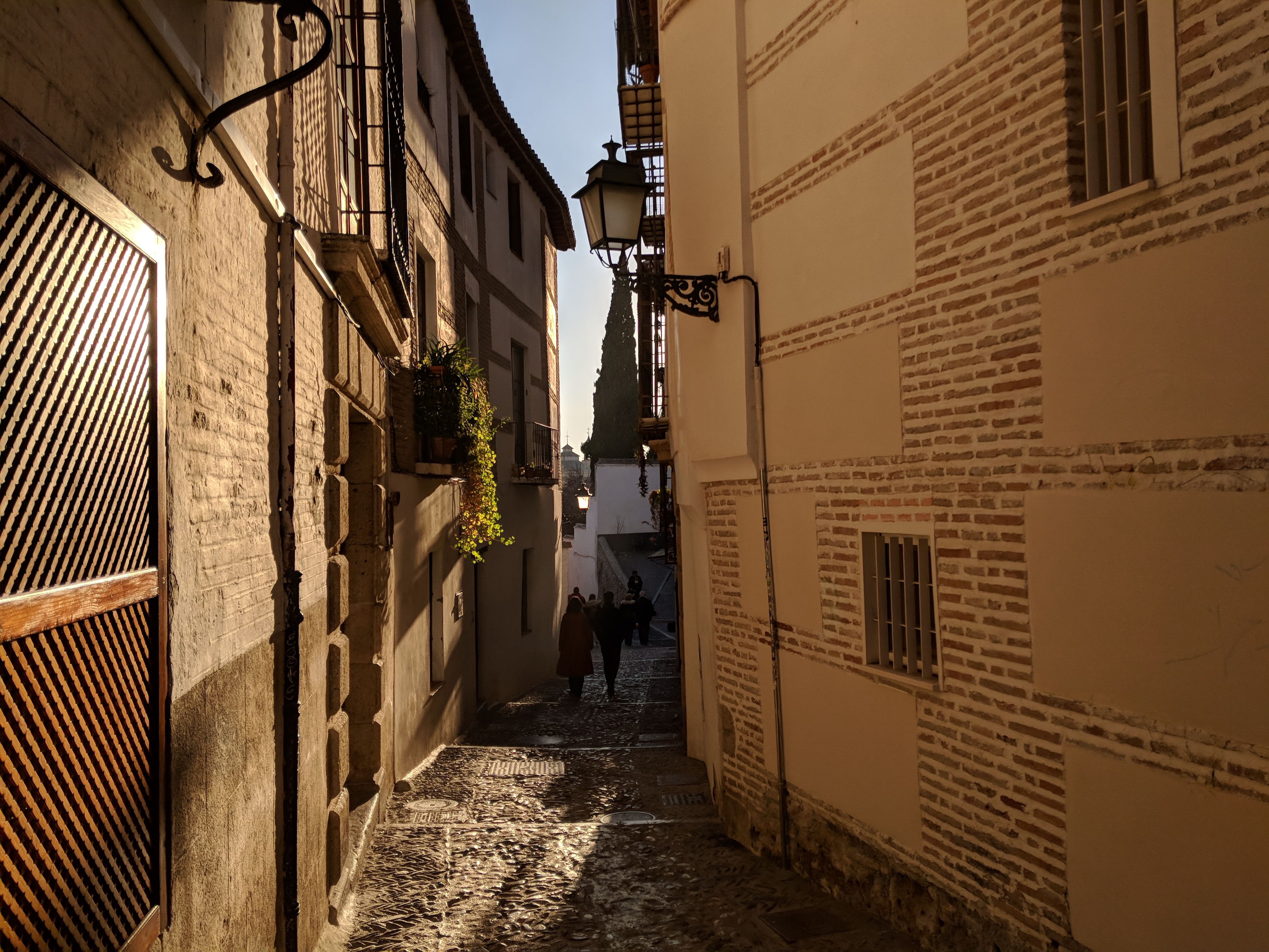 Granada Albaicín narrow white street