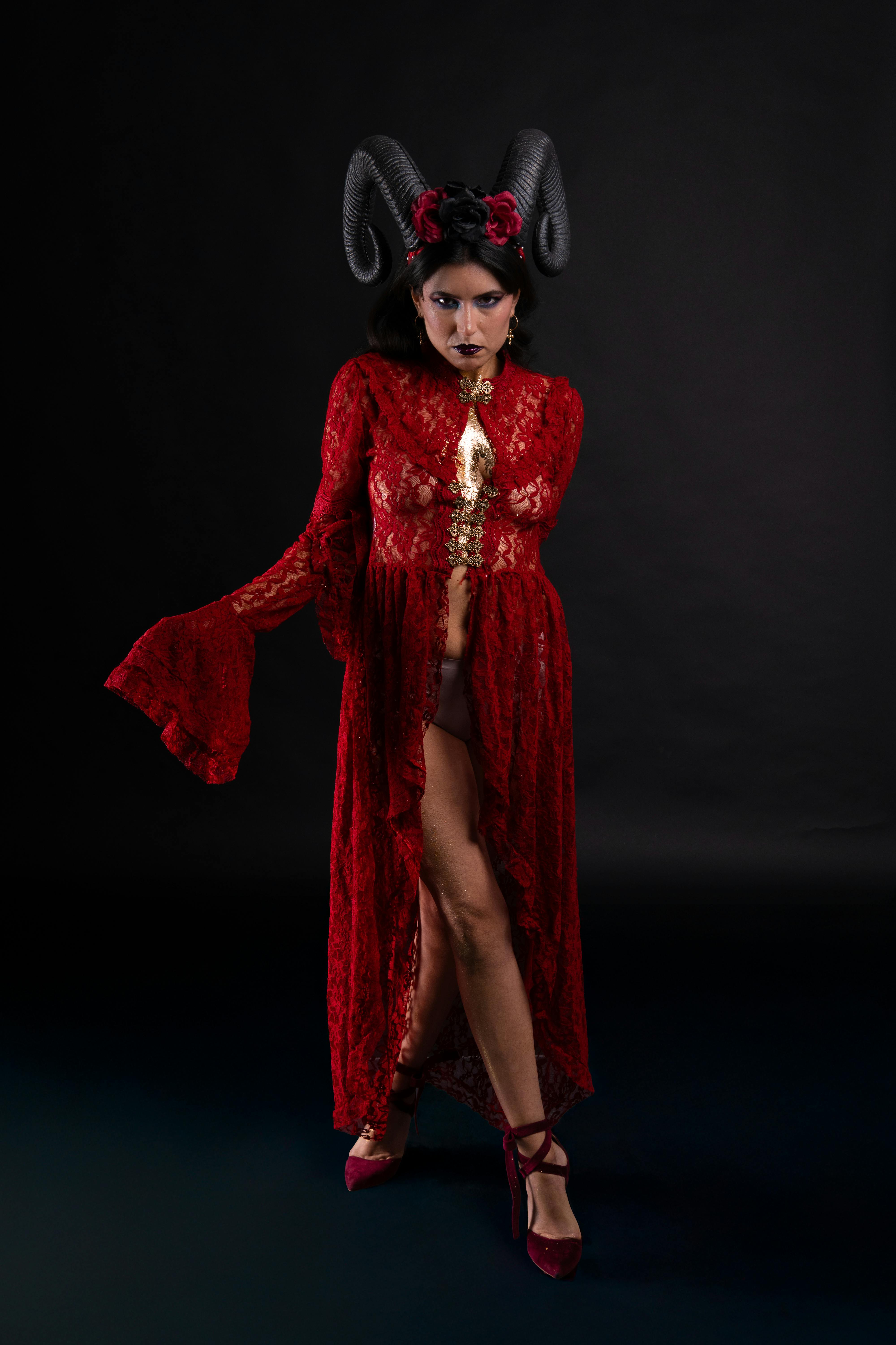 Gratuit Photos gratuites de accents dorés, arrière-plan noir, art photographique Photos