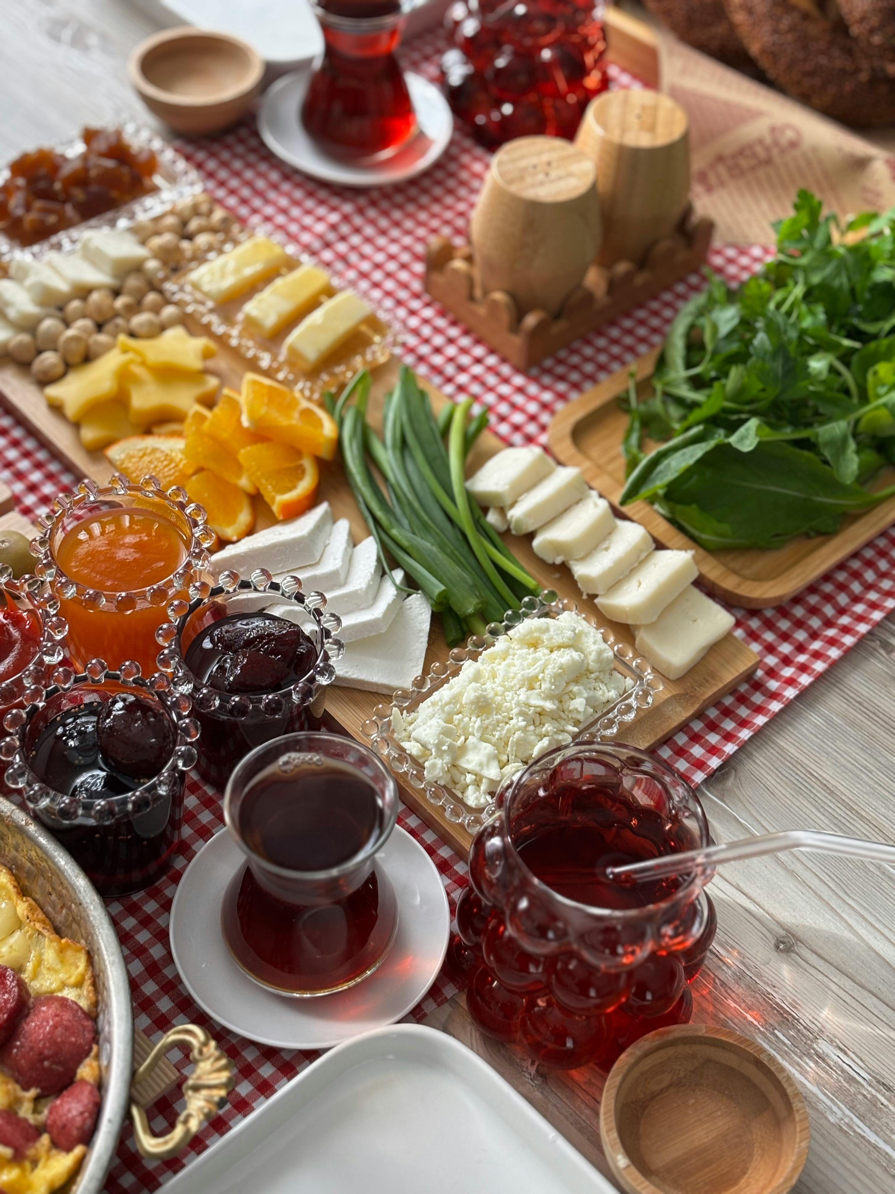 Rulote gourmet locale: mic dejun pe roți