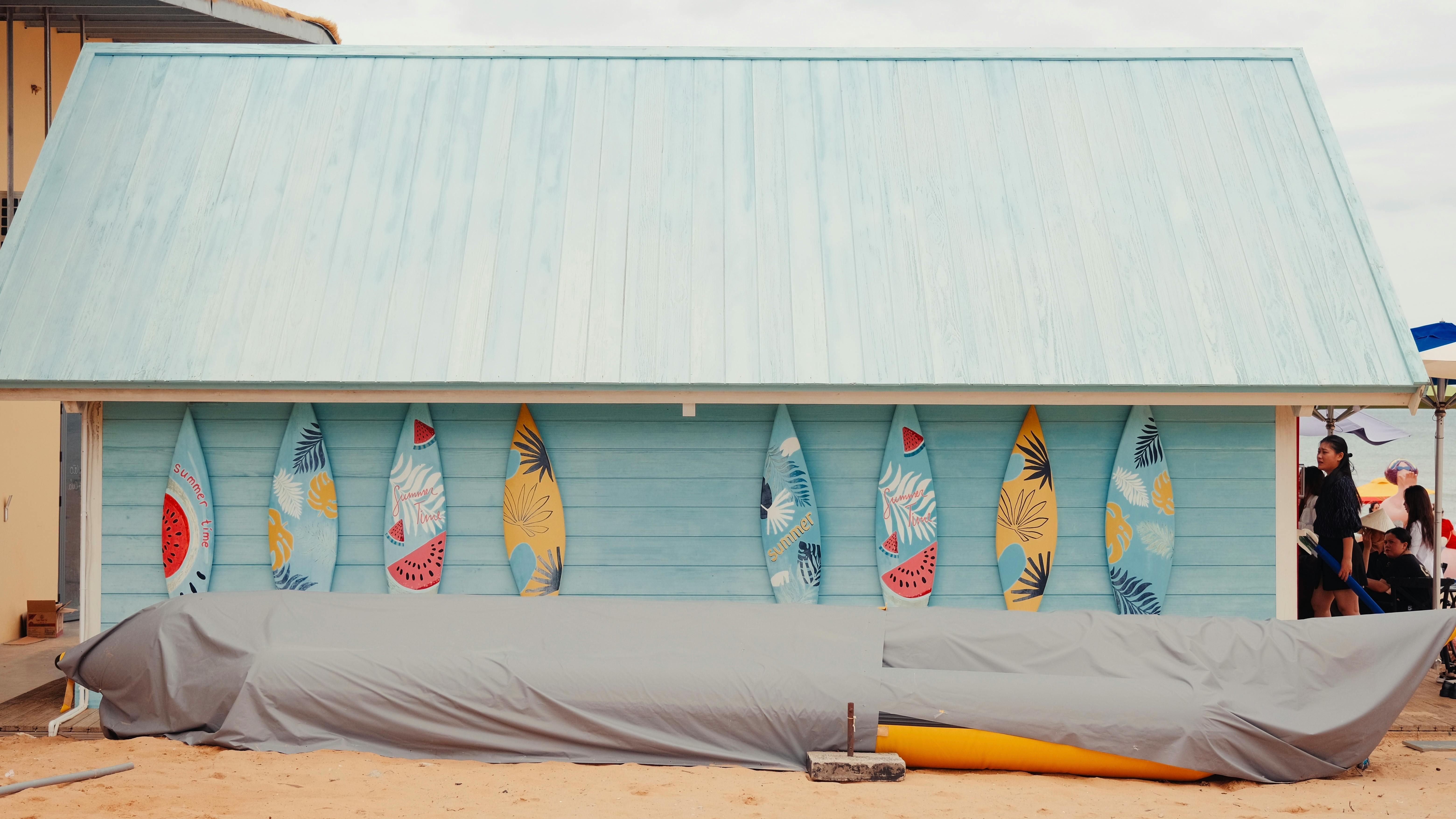 Surfboard Display for Short-Term Use