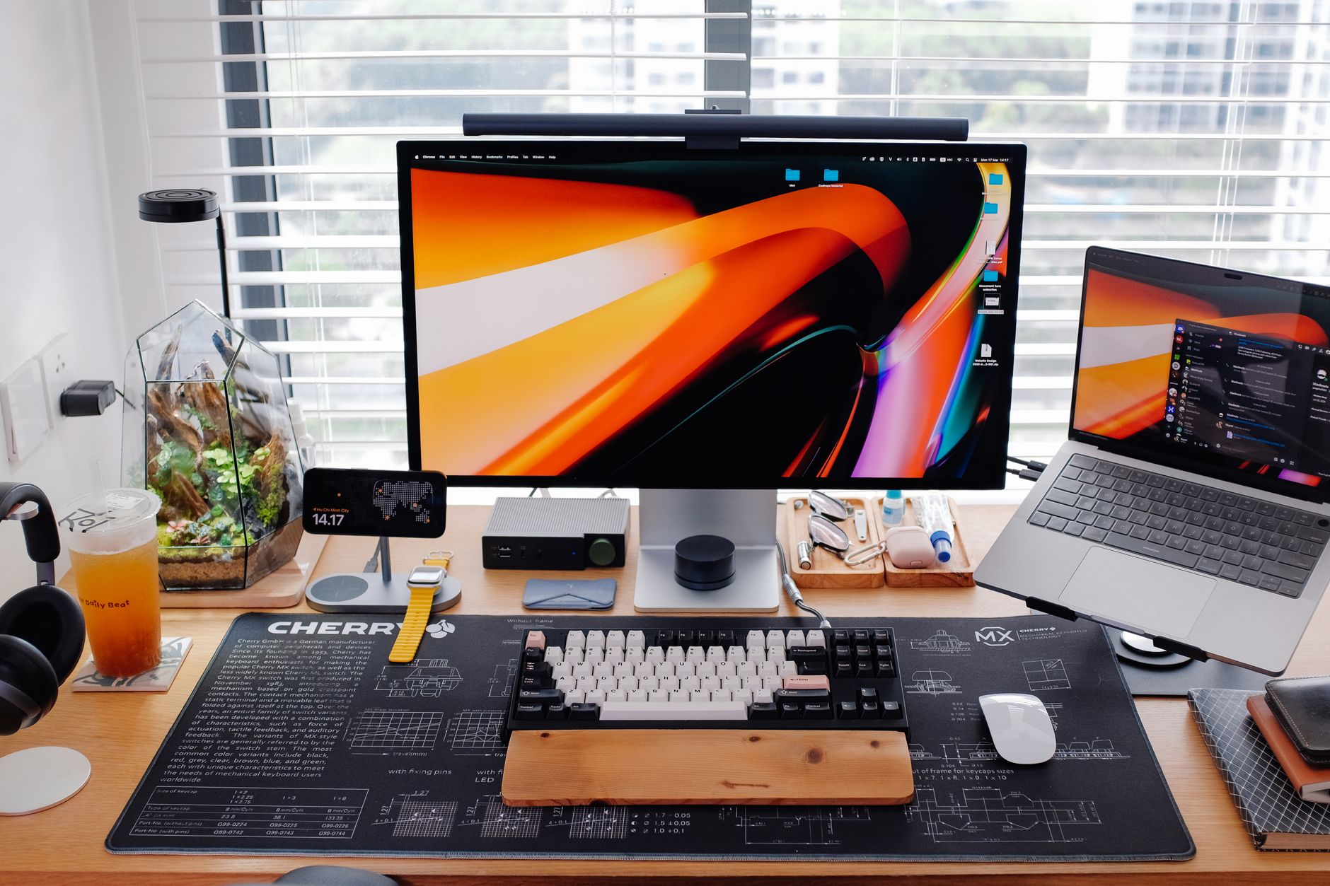 E-Ink vs Retina: Which Display is Better for Your Eyes?