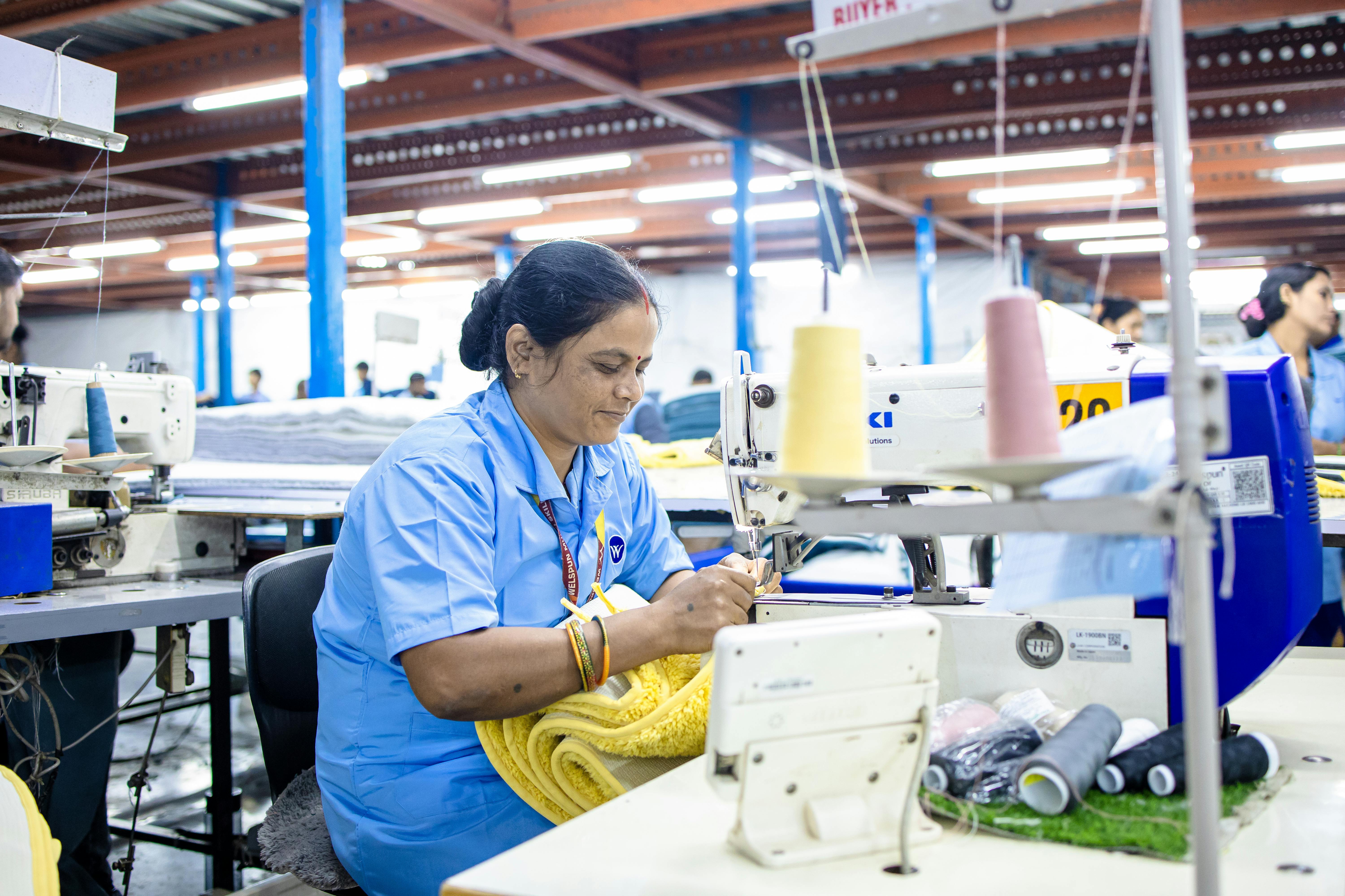 How employers are chipping away at swelling healthcare costs — Photo by EqualStock IN on Pexels