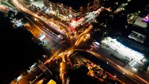 Time Lapse Fotografie Van De Weg Tijdens De Nacht