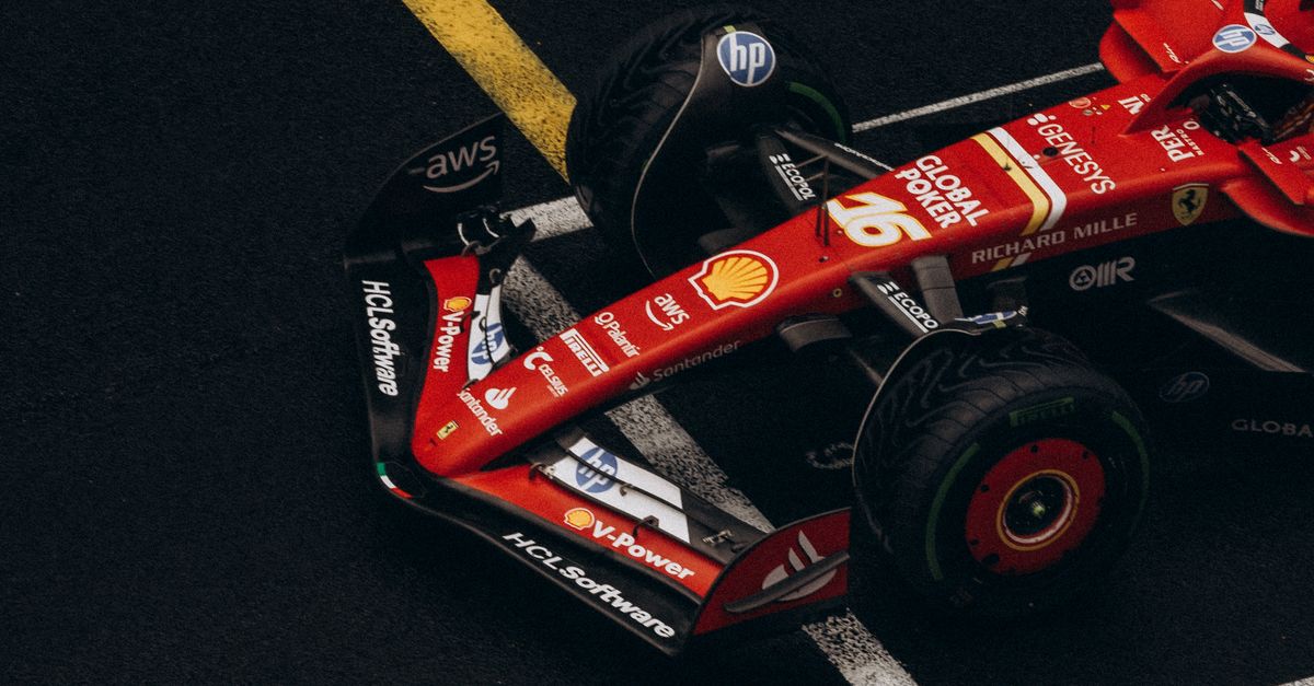 In First Gear Racing Car High-Performance Formula 1 Racing Car Close-Up · Free Stock Photo