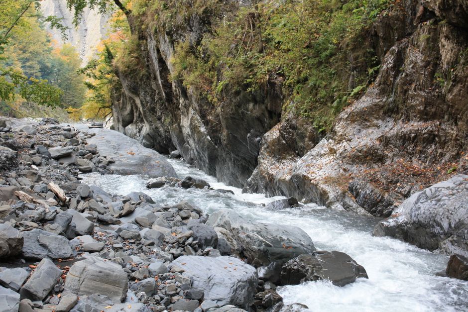 Southwest Guizhou — Silong Gorge (石龙沟)