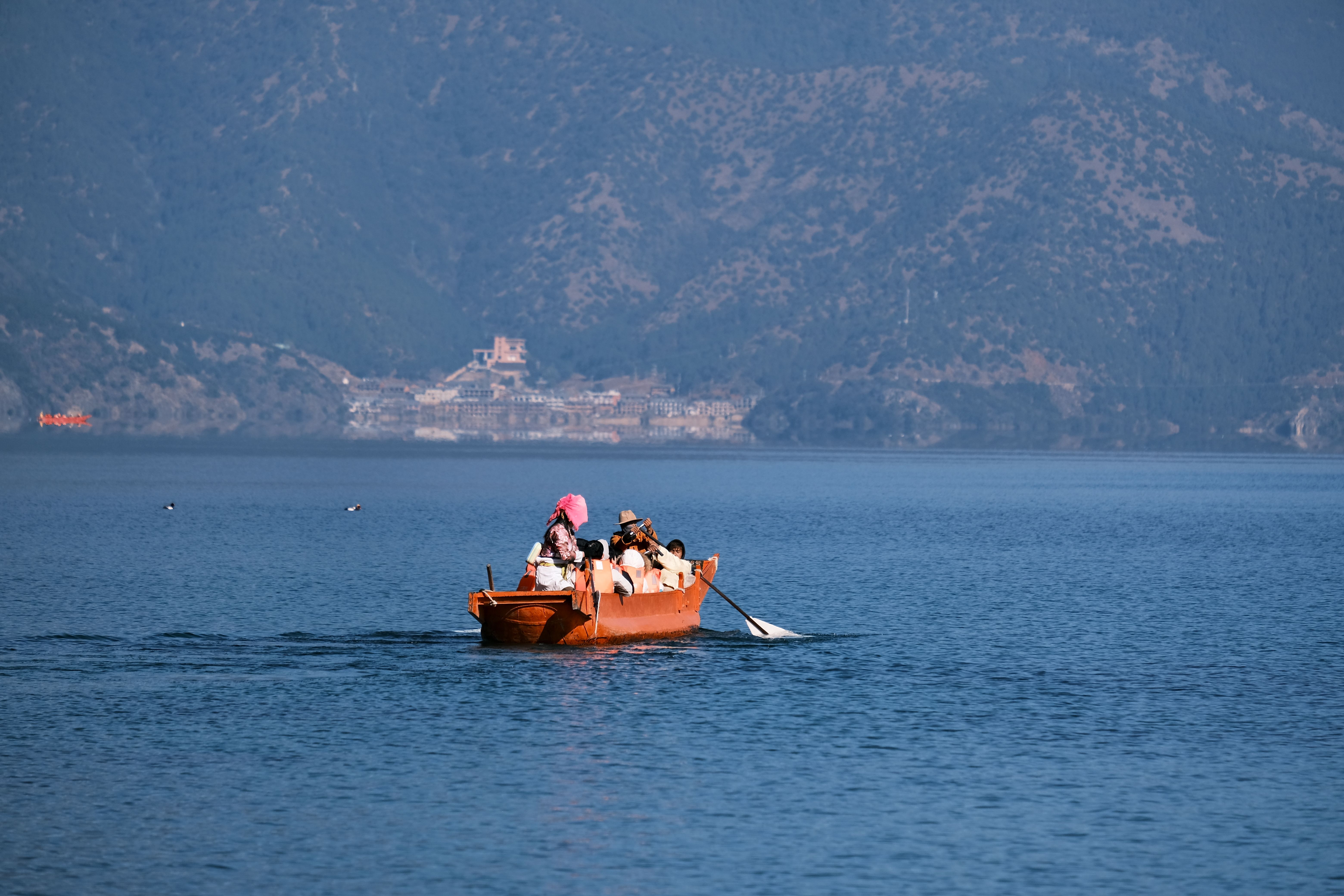 Lugu Lake Sichuan — Accommodation at Lugu Lake