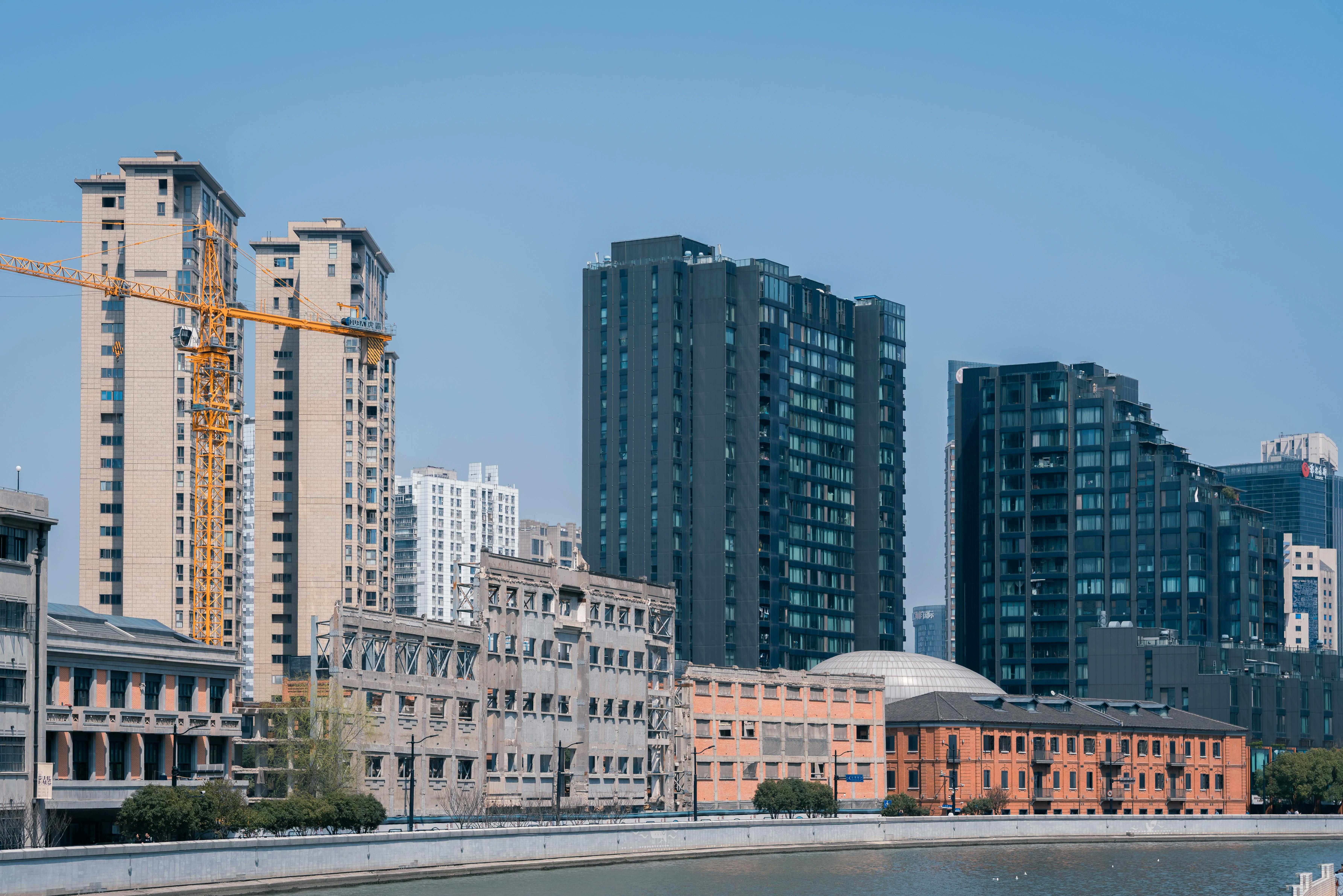 Where the Personal Development Industry Is Headed — Glenn Sanford — Photo by 勇 方 on Pexels