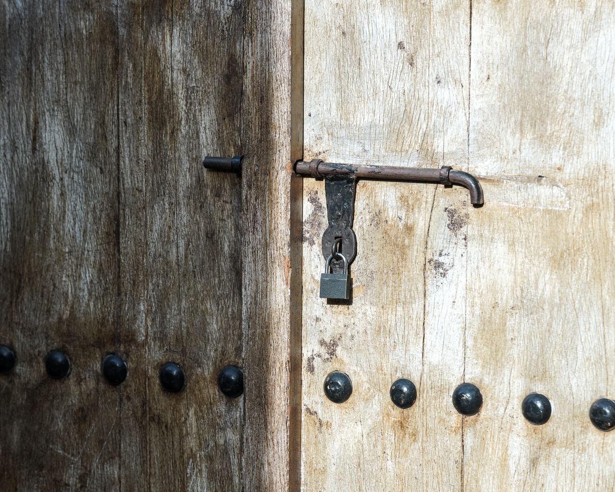 storage moves in Four Marks — Storage Moves in Four Marks — the working end of the job