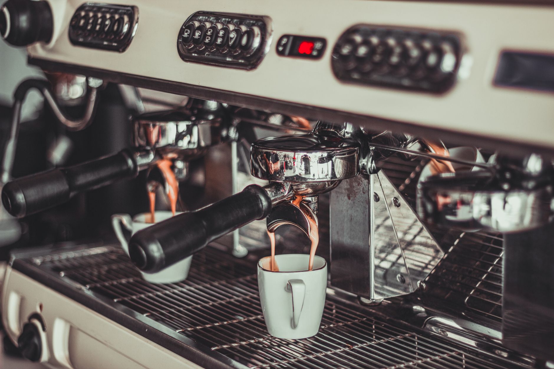Kaffeevollautomat Mahlwerk 15 bar Vergleich 2026