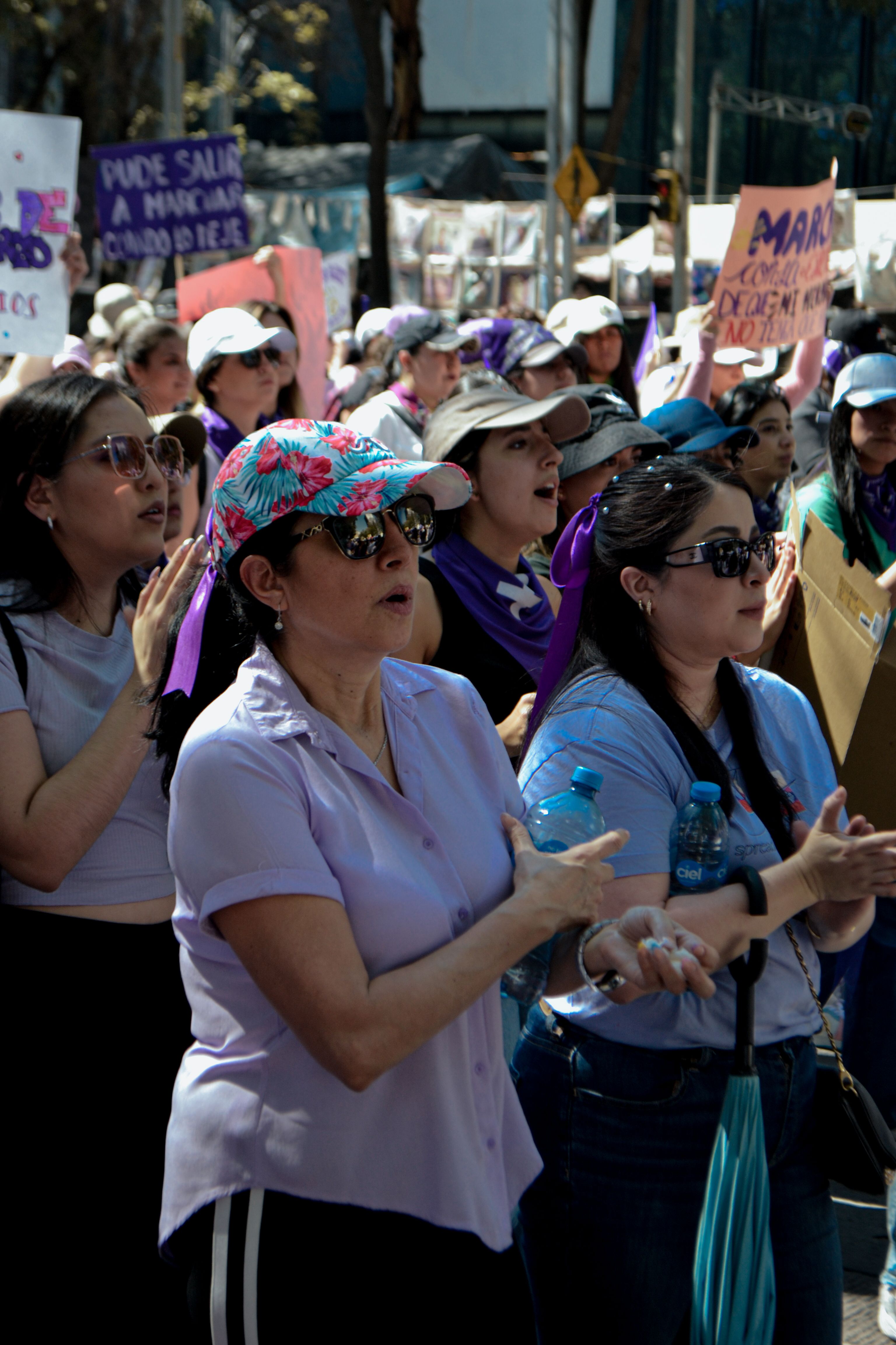 Manifestación Por Los Derechos De Las Mujeres En La Ciudad De México ...