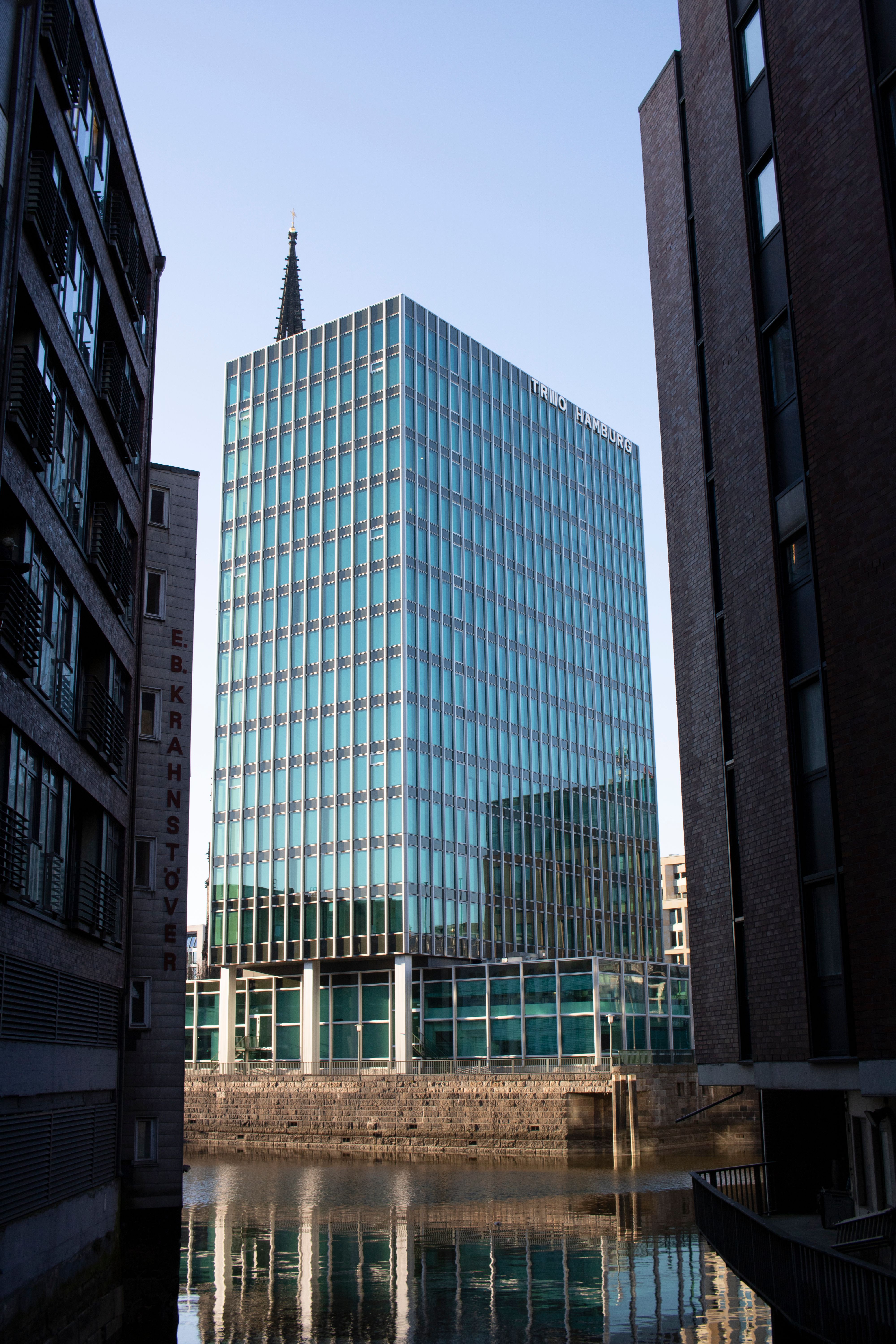 Modern High-Rise Architecture in Hamburg · Free Stock Photo