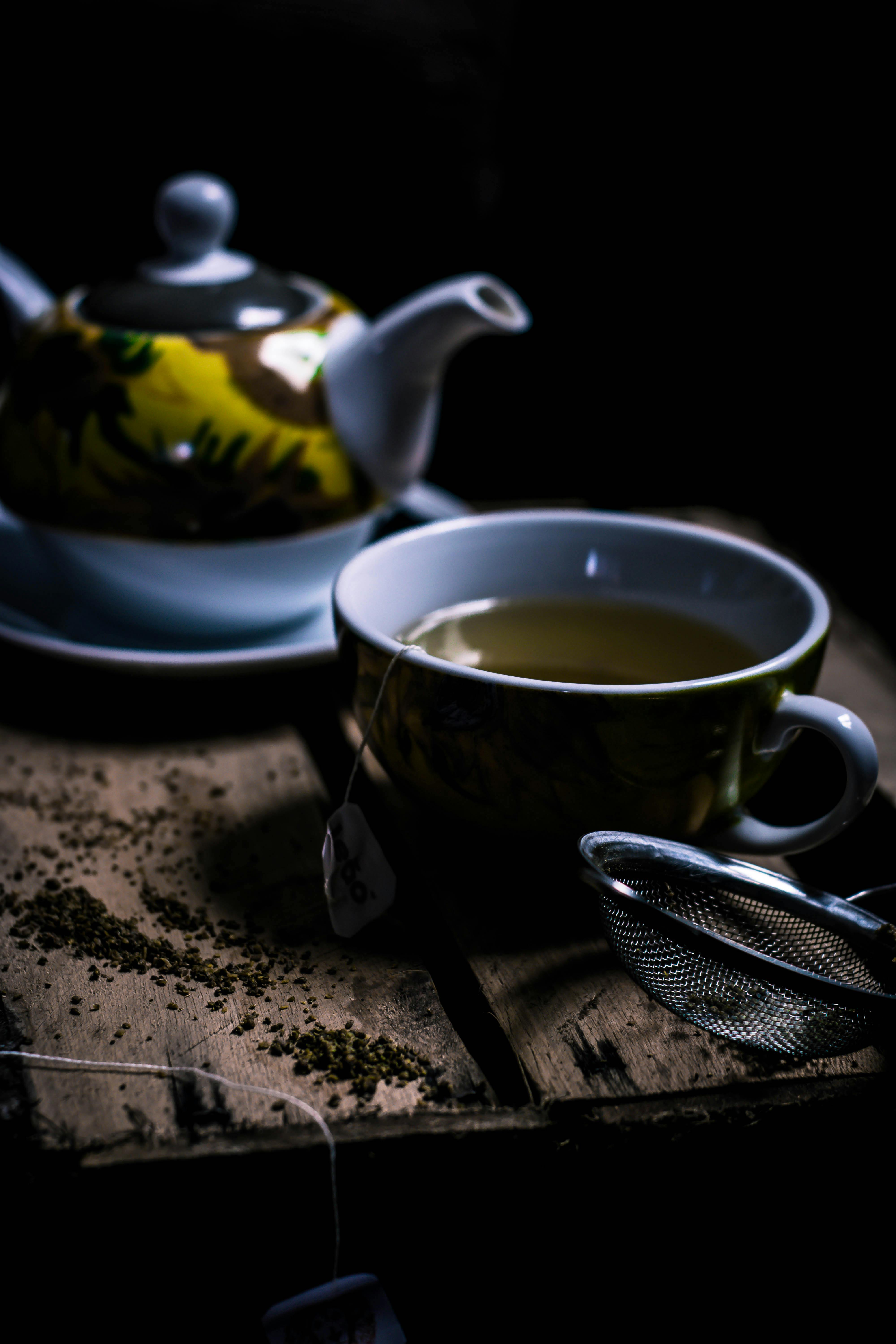 grey and yellow tea set