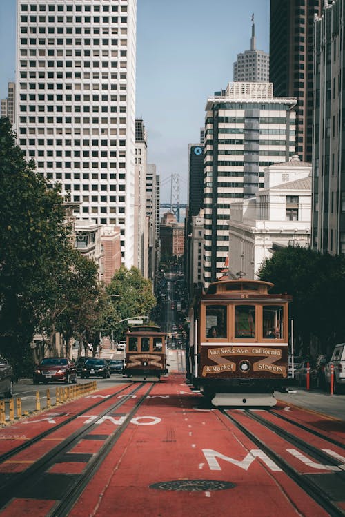 Free Brown and Black Train Stock Photo