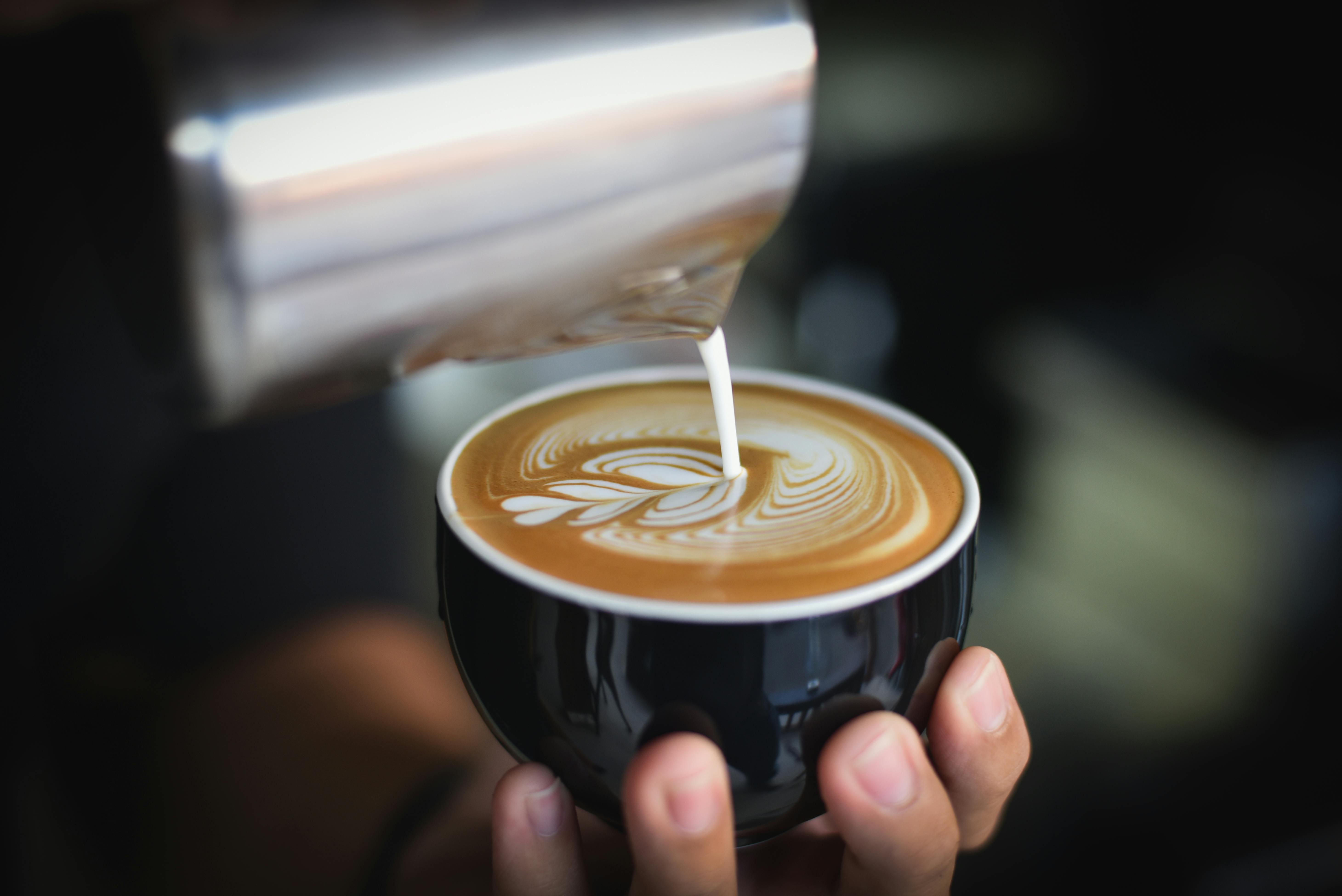 Základová fotografie na téma aroma, caffè latte, caffè latte art zdarma