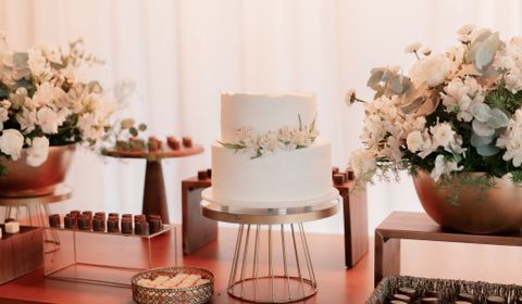 Wedding Cakes in Orange County: Complete Guide to Luxury Designs & Pricing