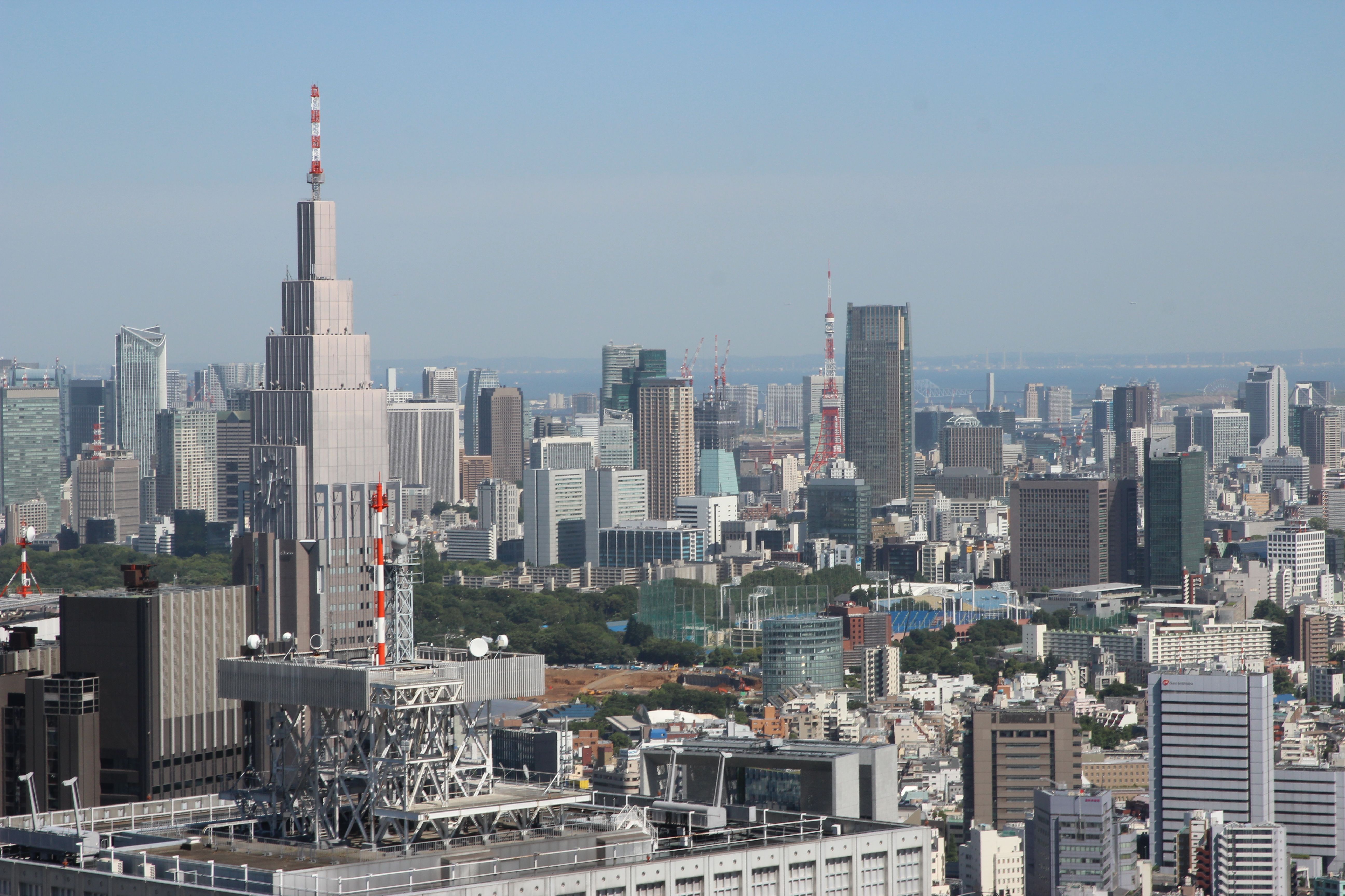 日经平均下跌超500点，市场承压