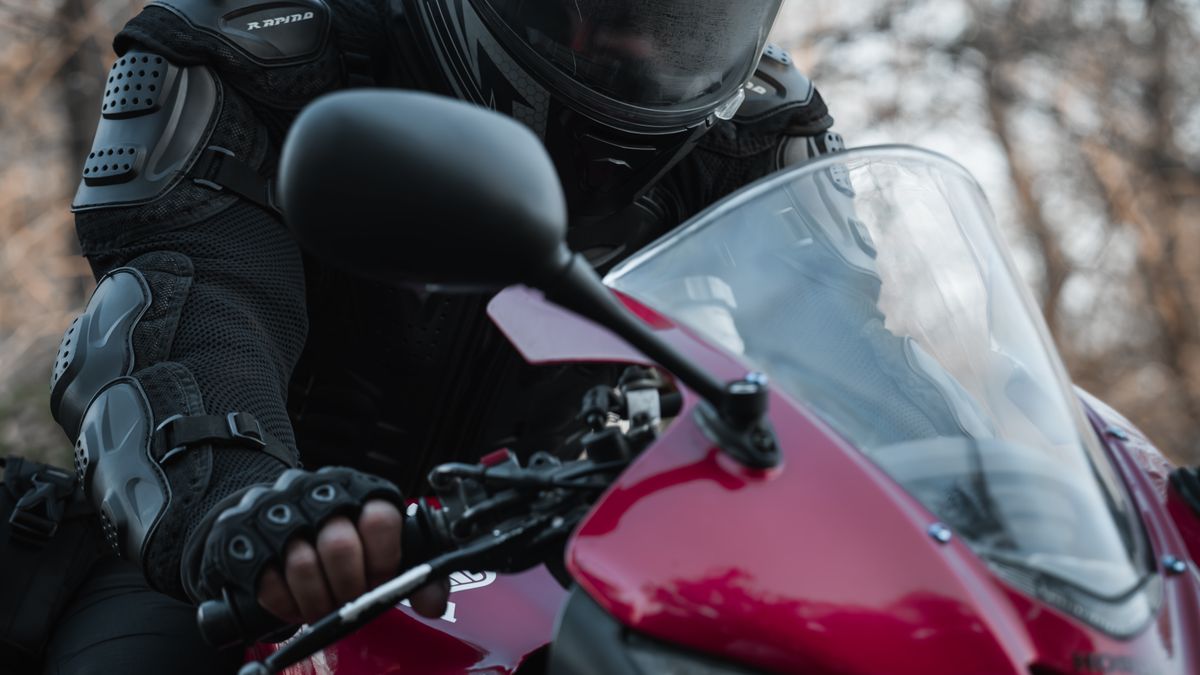 Comment bien choisir son équipement de sécurité pour la moto en 2026 ? - illustration