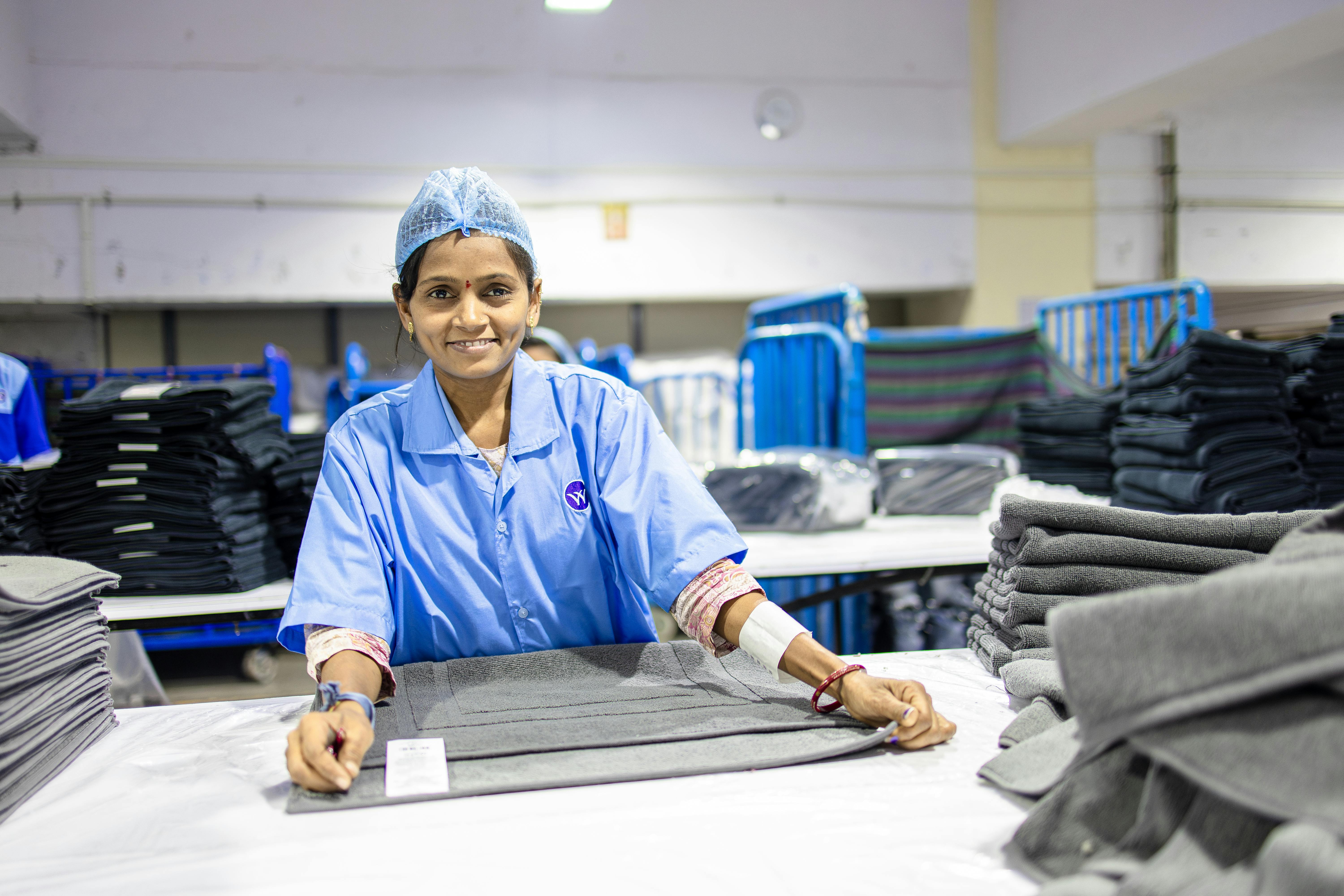 14 Blue-Collar Jobs That Pay at Least $100,000 a Year - AOL.com — Photo by EqualStock IN on Pexels