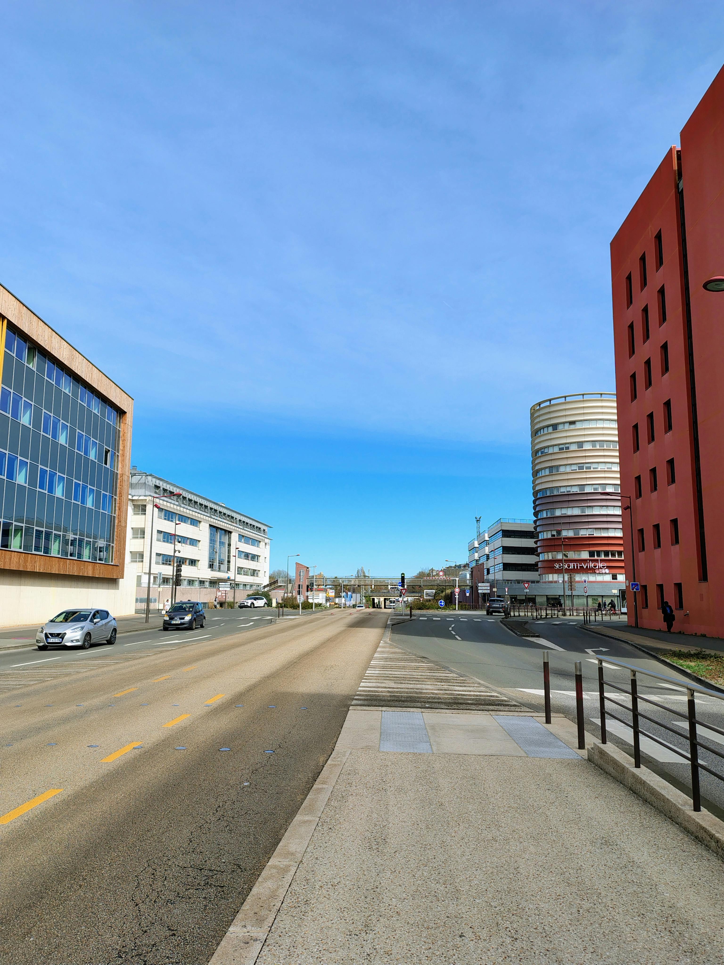 Déménagement entreprise nord-ouest Yvelines Poissy Mantes-la-Jolie 78
