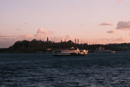 Bosphorus sunset private boat — Istanbul