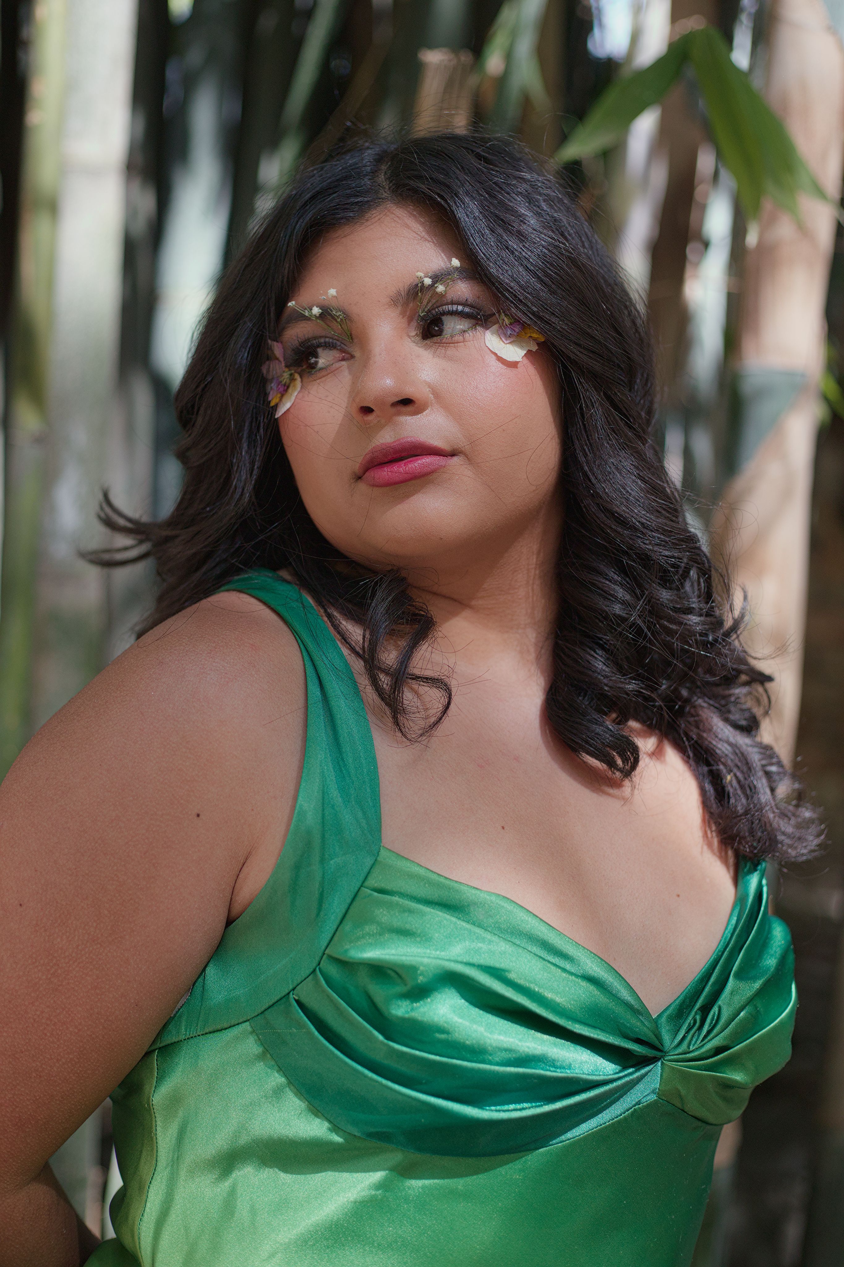 Makeup Looks For A Green Dress Photos, Download The BEST Free Makeup Looks  For A Green Dress Stock Photos & HD Images