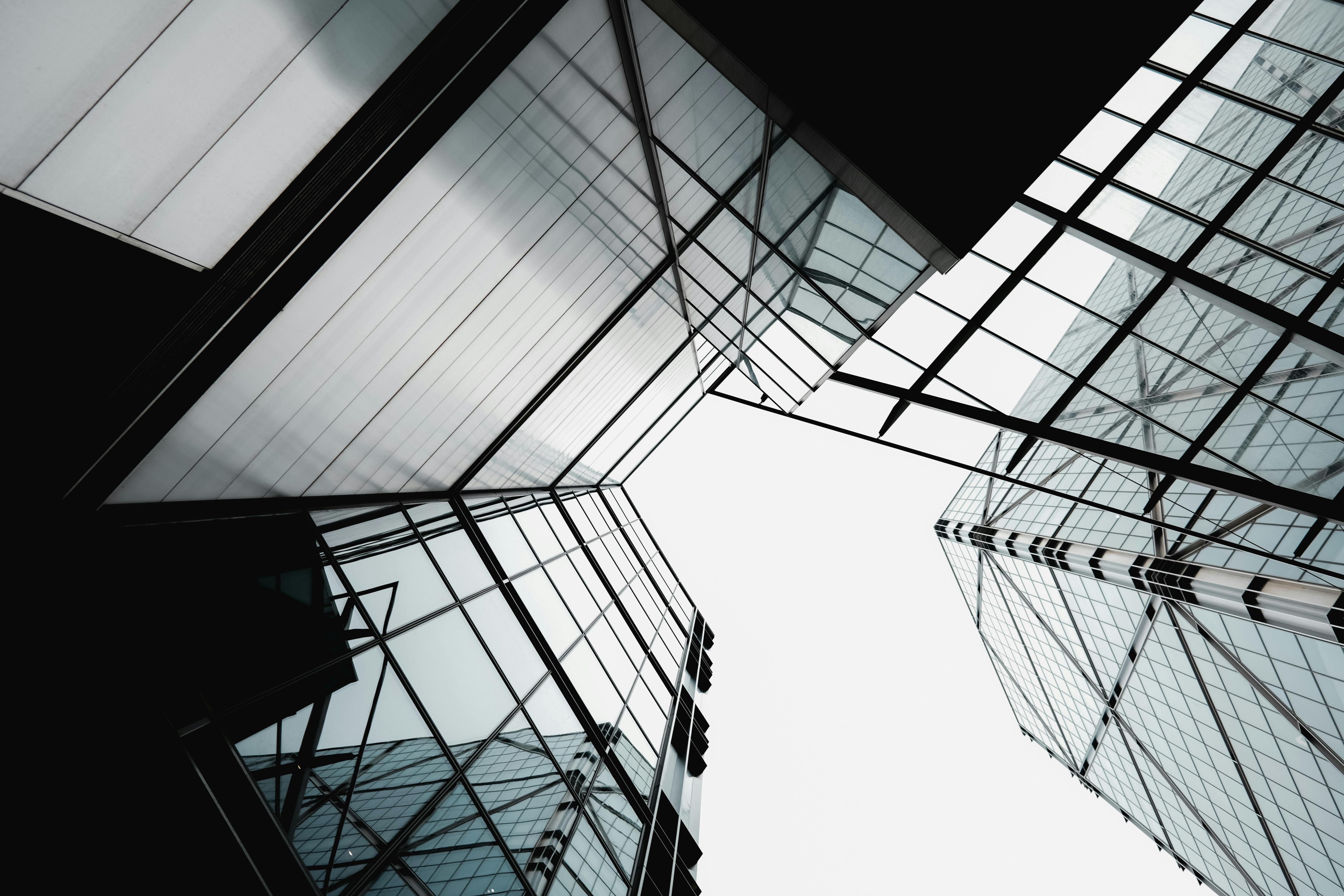Balancing Technology and Expertise in Property Insurance Claims — Photo by Airam Dato-on on Pexels