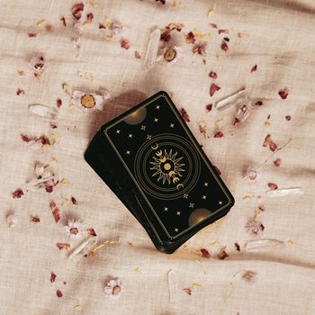 Paying Astrologers for Predictions