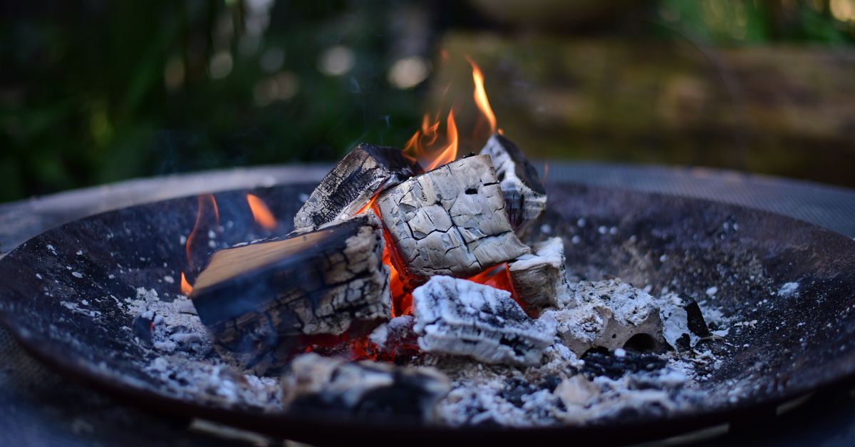 Skab magiske aftener i haven: Guide til bonfire bålsted og populære produkter fra gadgetsworld.dk