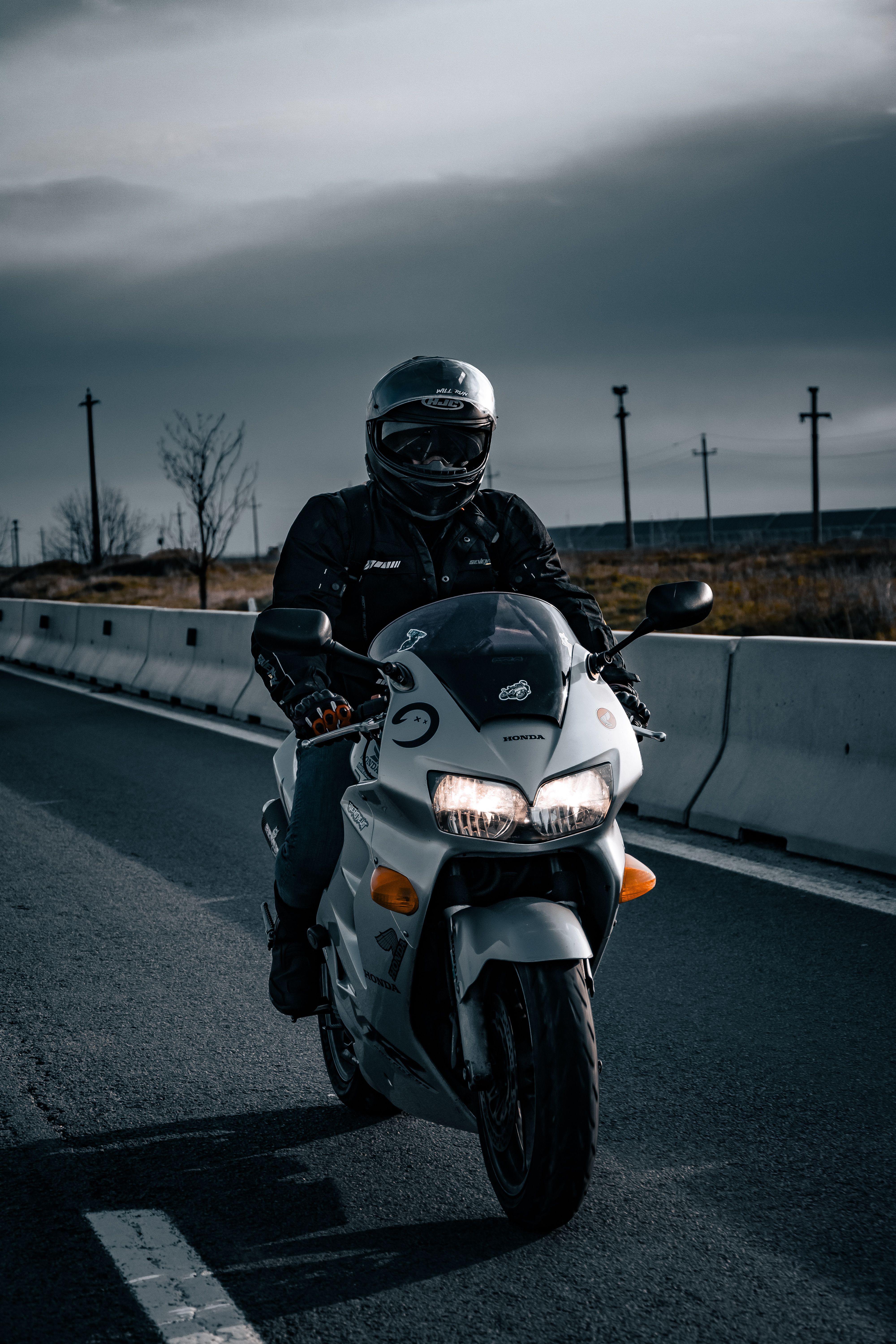 Silence the Roar: Proven Ways to Reduce Wind Noise and Fatigue on Long Motorcycle Rides