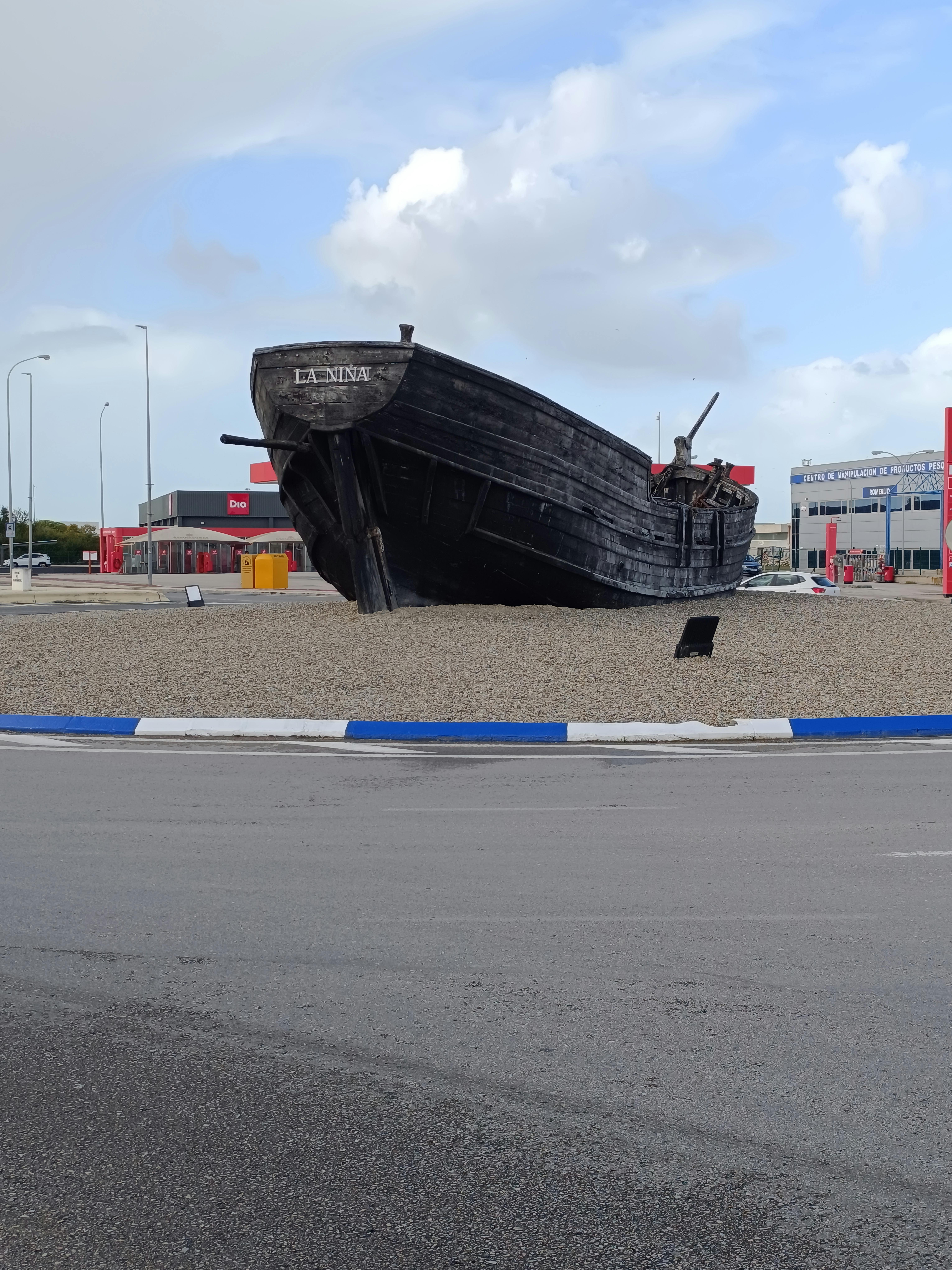 réplica de un buque histórico en la avenida de El Puerto de Santa María
