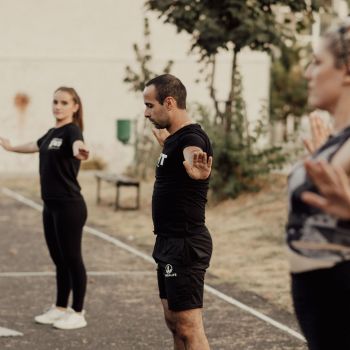 Morning workout sessions outside allow you to enjoy the advantages of sunshine