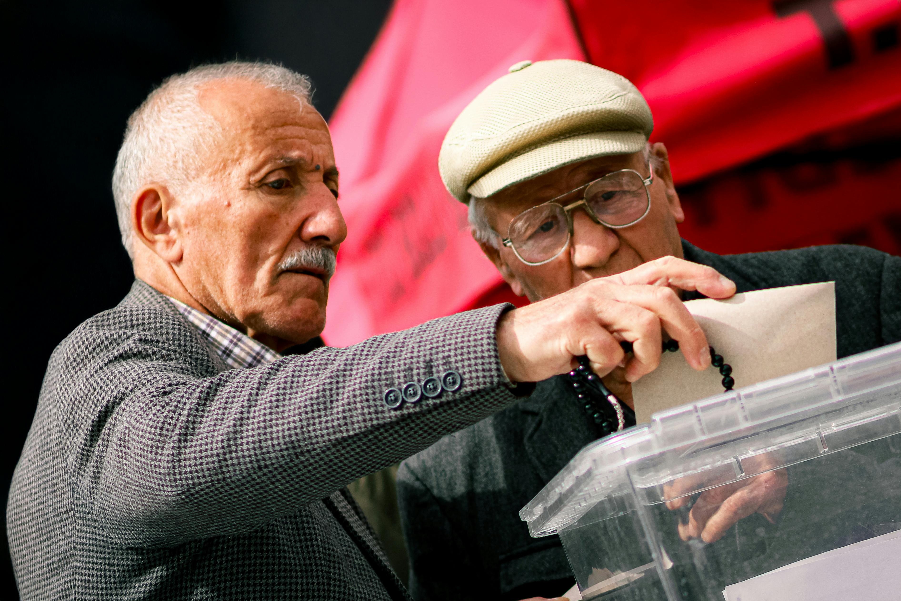 歐盟政治廣告新規惹爭議 專家批反增資訊不透明