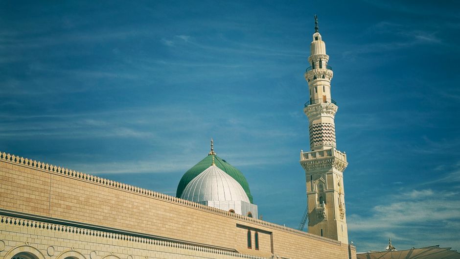 Beautiful view of the Al-Masjid an-Nabawi mosque in Madinah, Saudi Arabia.
