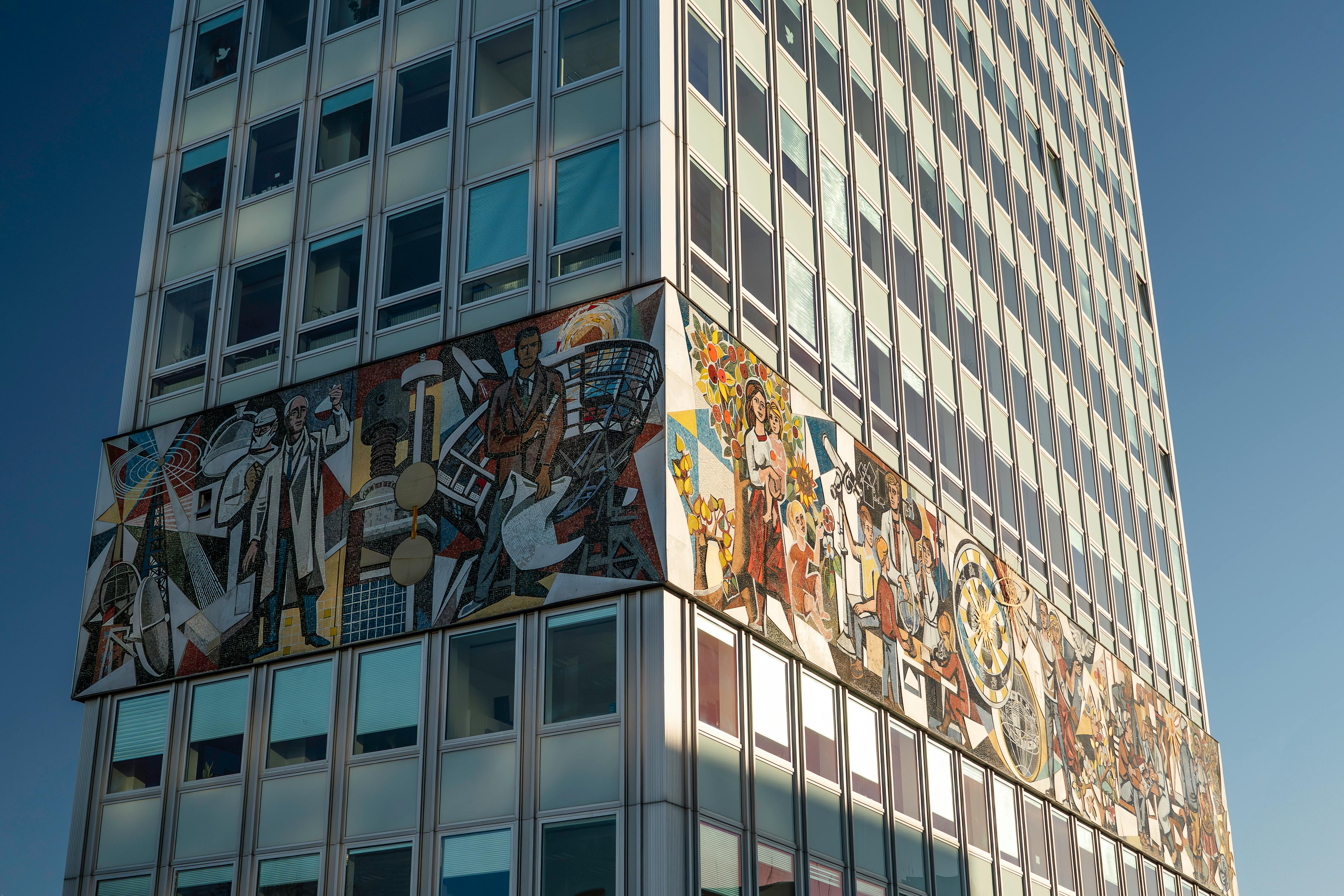 アート・デザイン・音楽 BERLIN MOSKAU 1900-1950 Moskva‐Berlin